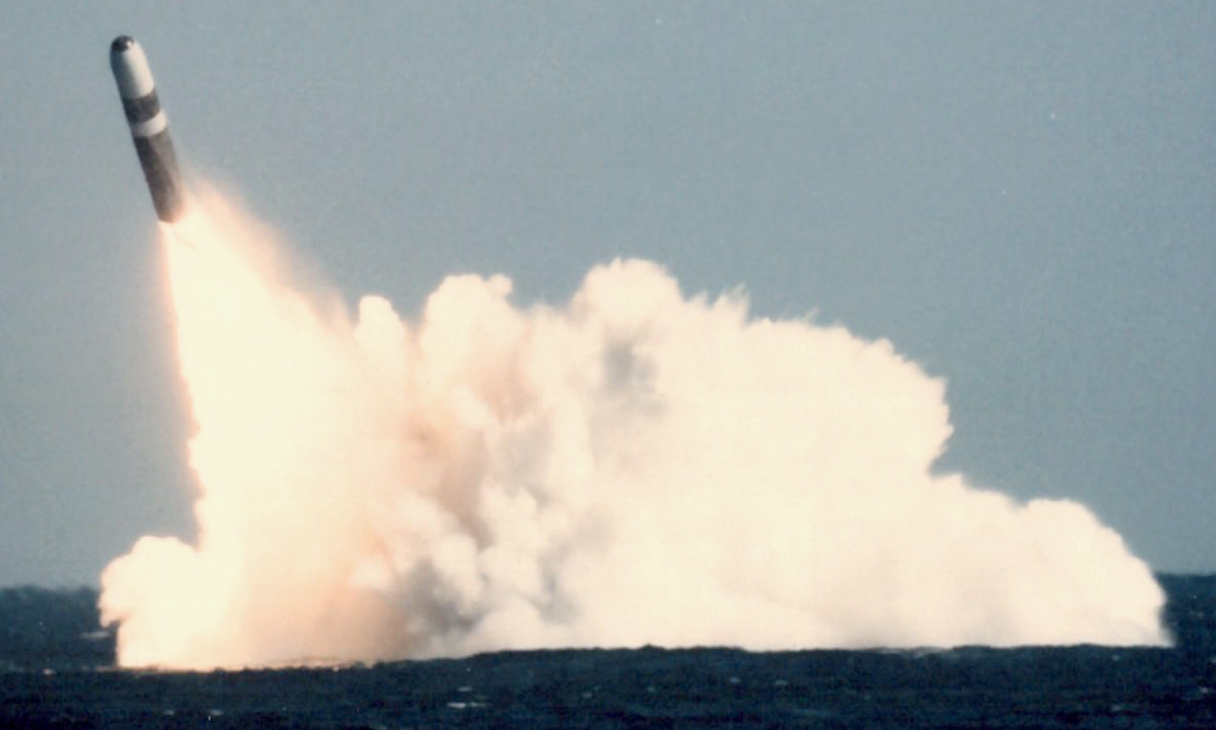 ssbn-734 uss tennessee ballistic missile submarine ohio class ugm-133a trident ii d5 slbm 48