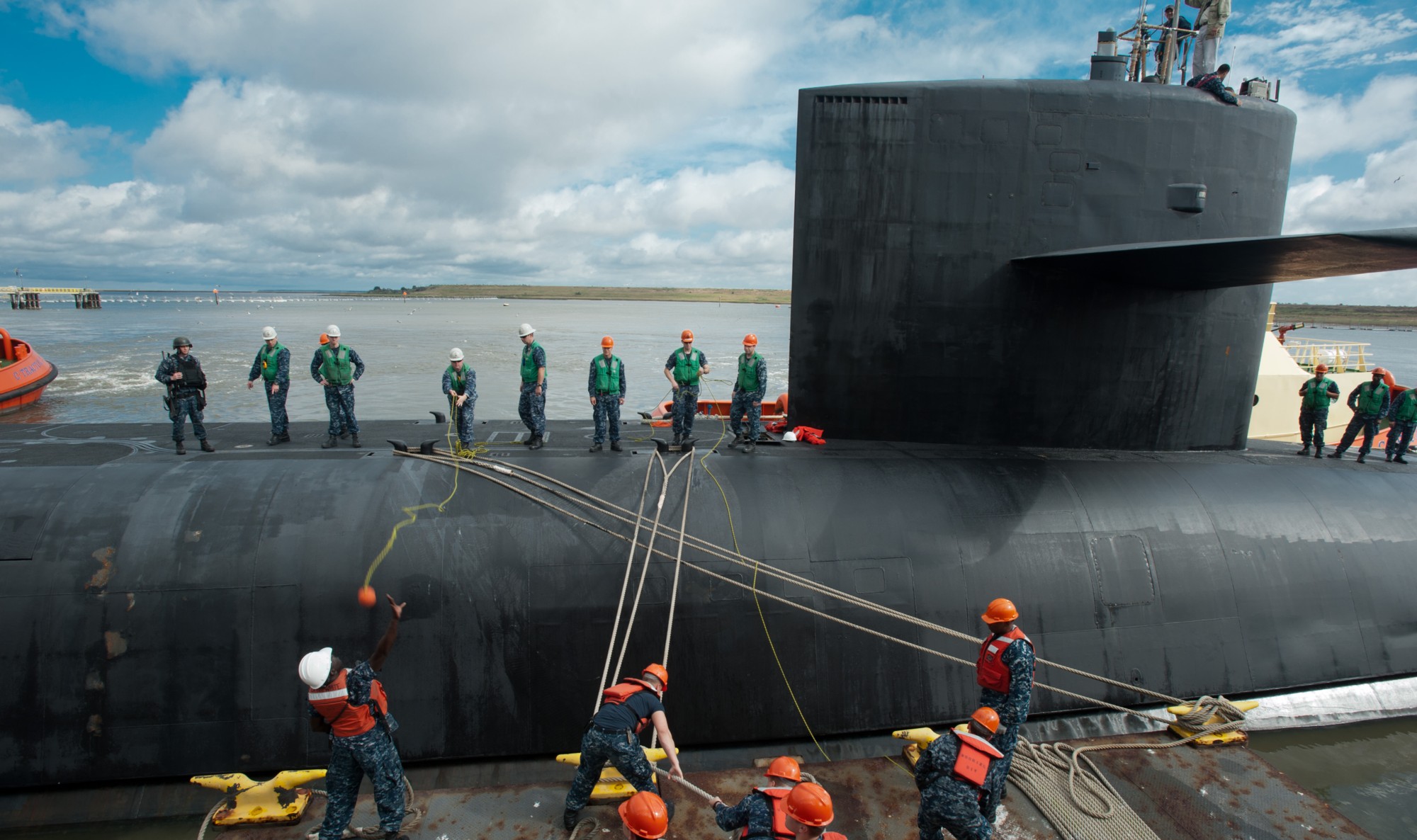 ssbn-734 uss tennessee ballistic missile submarine ohio class us navy 54