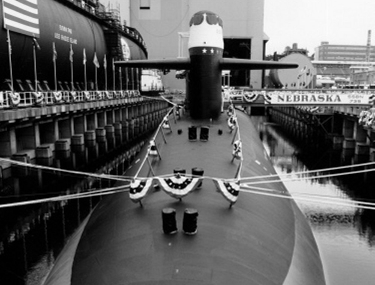 ssbn-739 uss nebraska ballistic missile submarine ohio class launching ceremony 1992