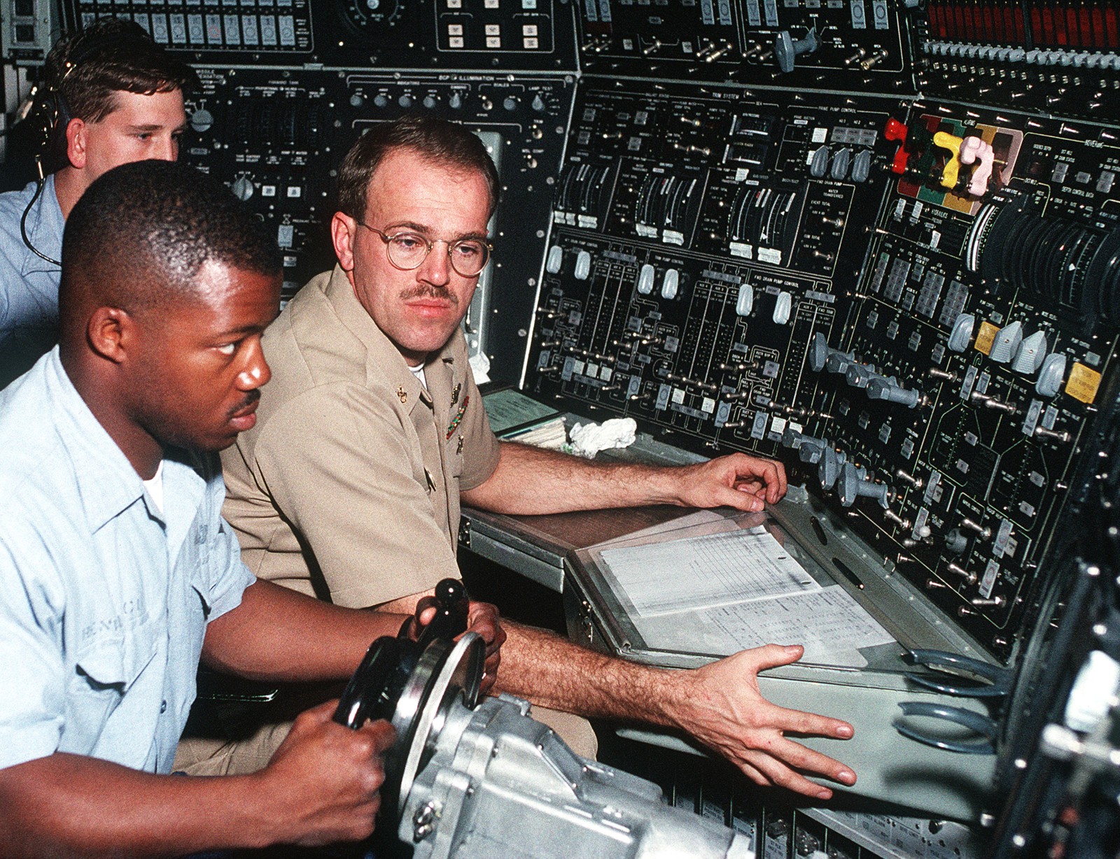 ssbn-739 uss nebraska ballistic missile submarine ohio class us navy 06