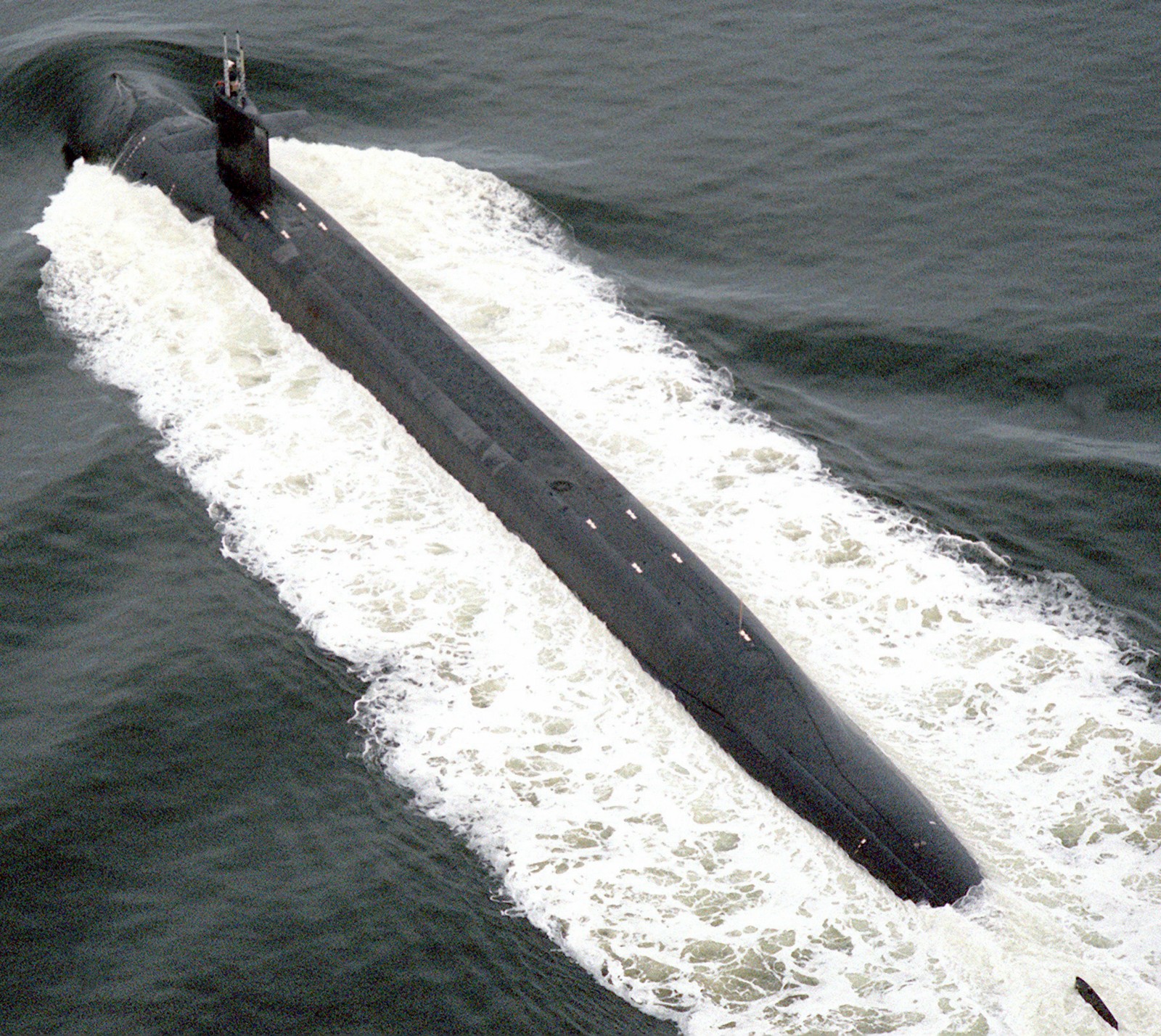 ssbn-739 uss nebraska ballistic missile submarine ohio class us navy 1995 07
