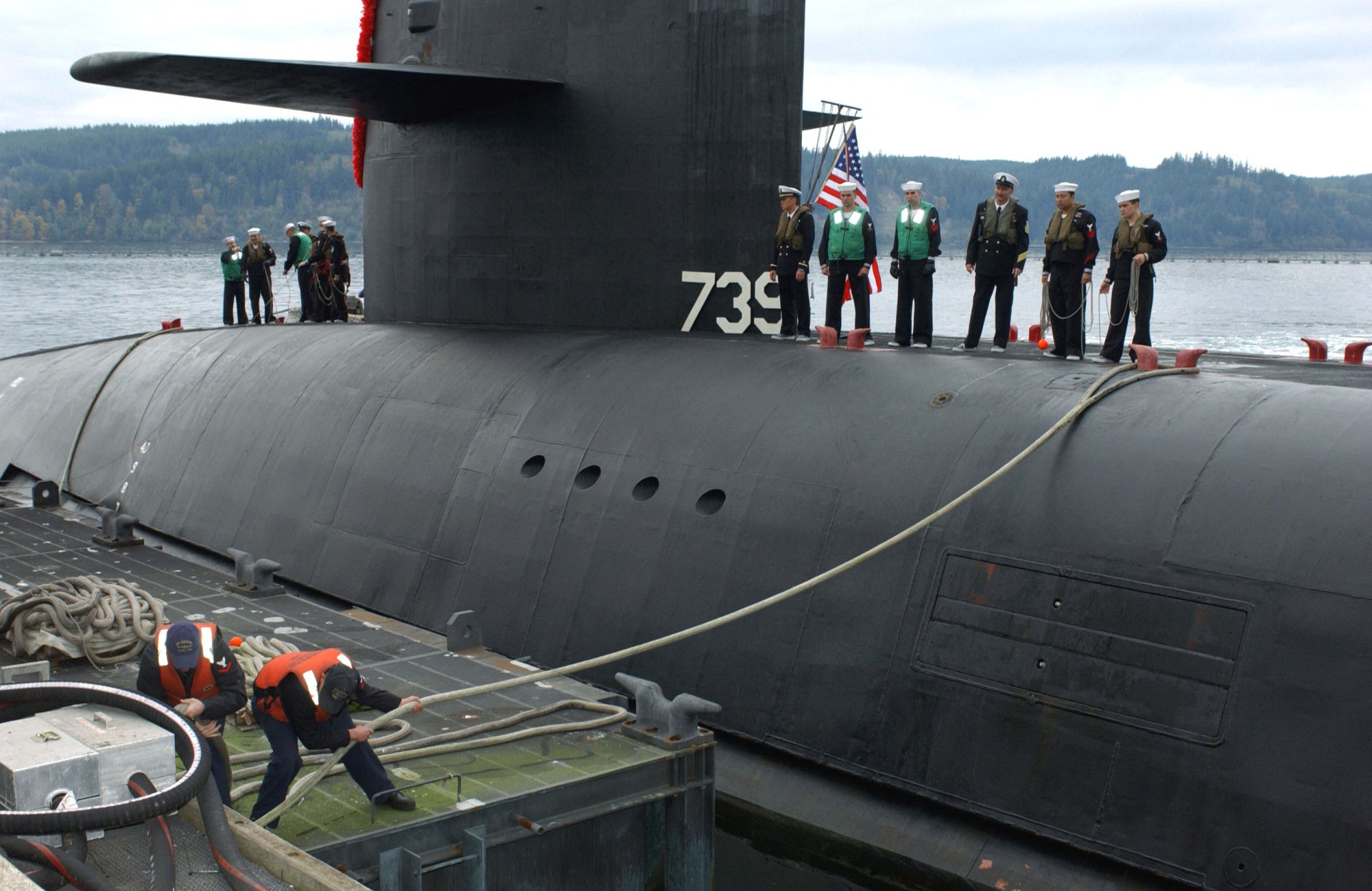 ssbn-739 uss nebraska ballistic missile submarine new homeport kitsap washington 2004 09