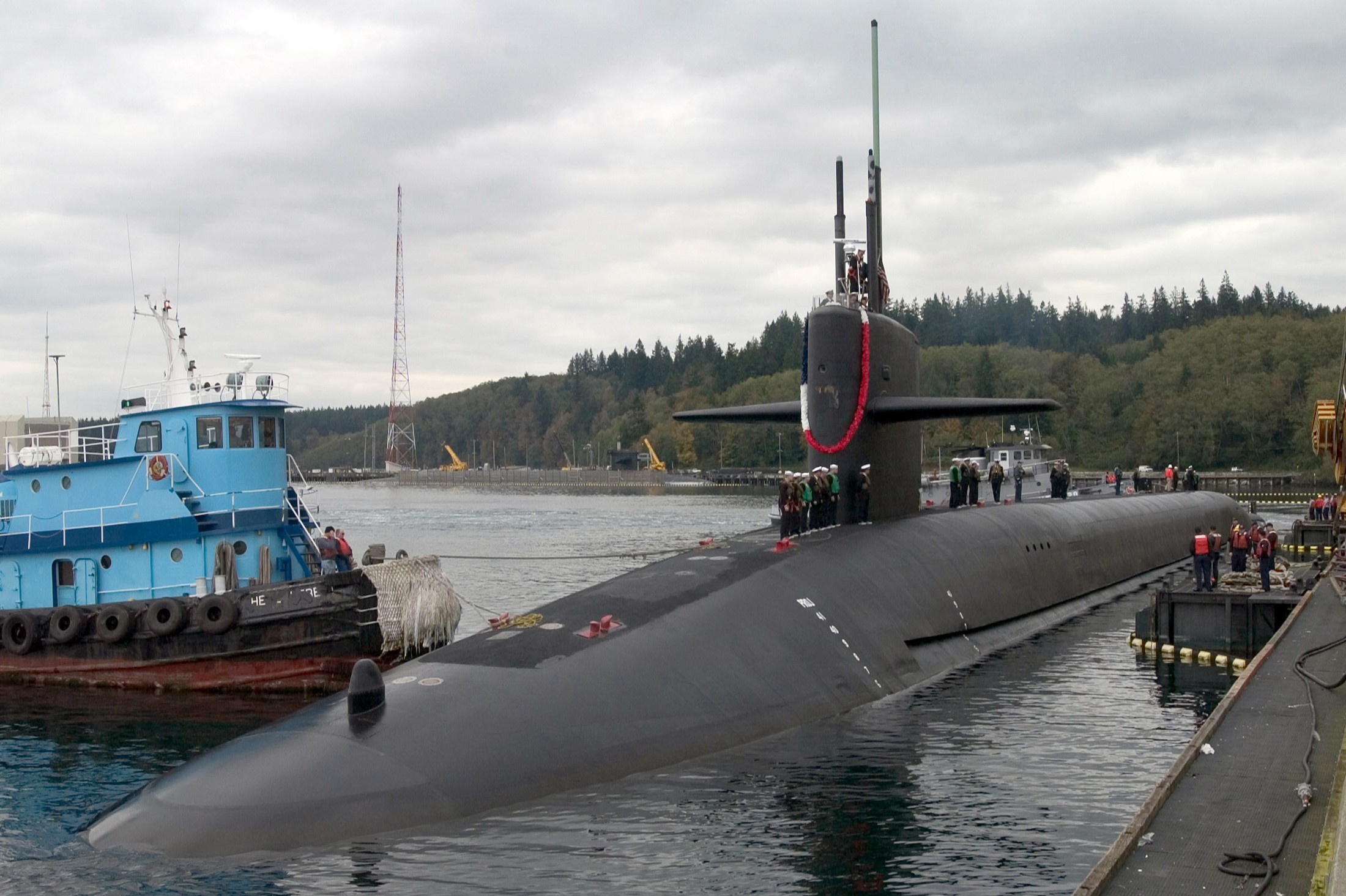 ssbn-739 uss nebraska ballistic missile submarine ohio class kitsap 2004 10