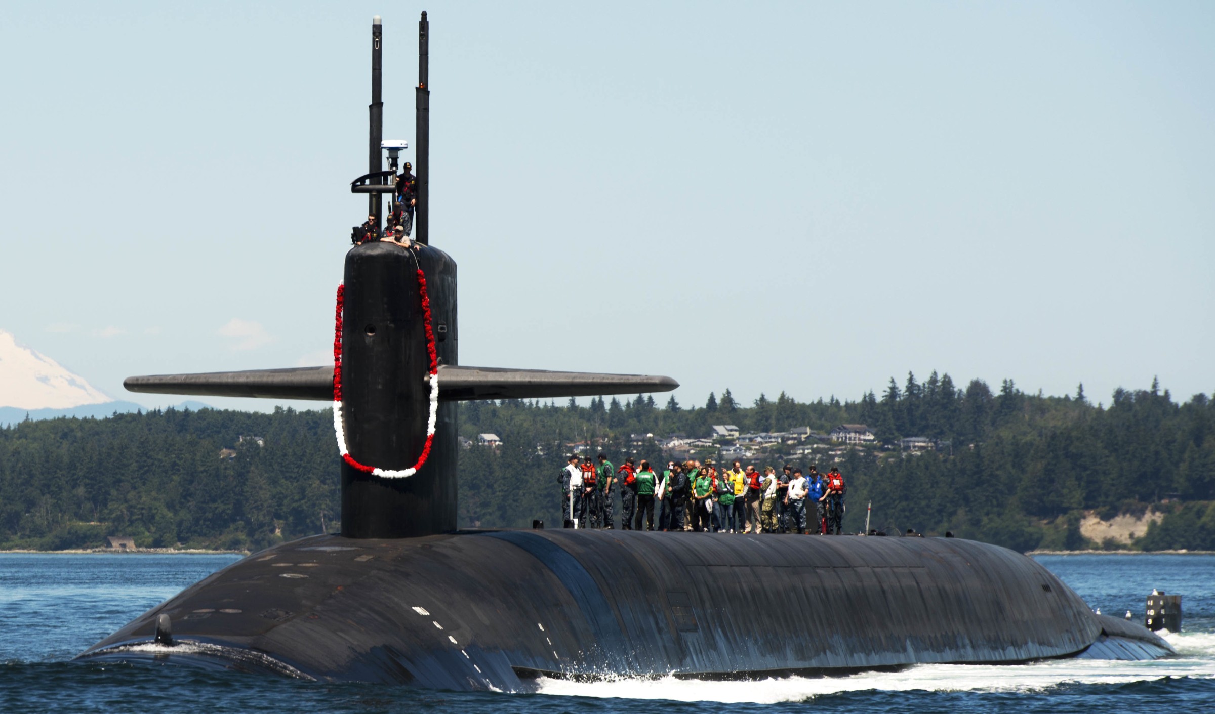 ssbn-739 uss nebraska ballistic missile submarine general dynamics electric boat gdeb groton 42x