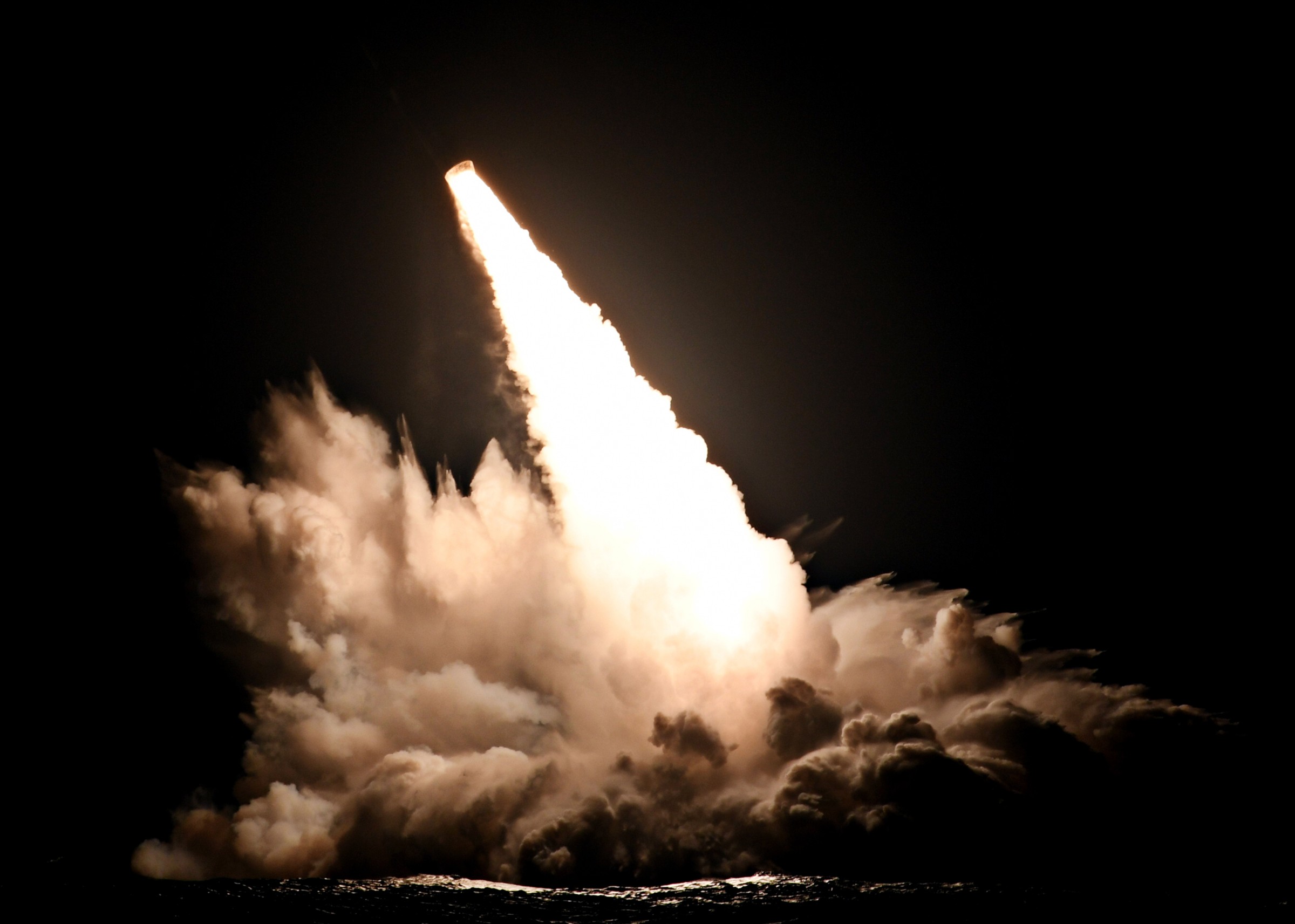 ssbn-739 uss nebraska ballistic missile submarine ugm-133 trident ii d5le slbm launch 2019 45