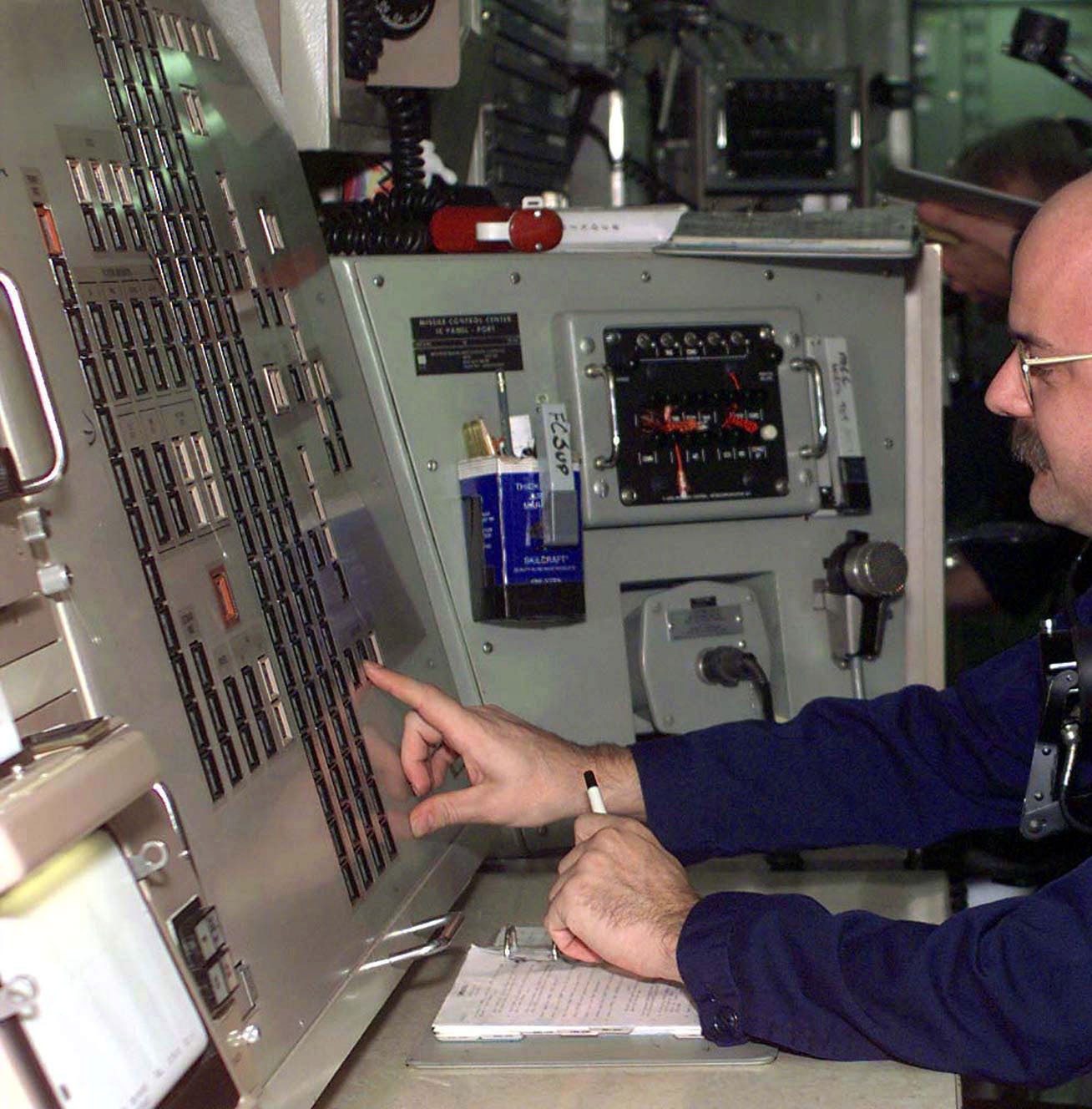 ssbn-740 uss rhode island ballistic missile submarine ohio class us navy 05