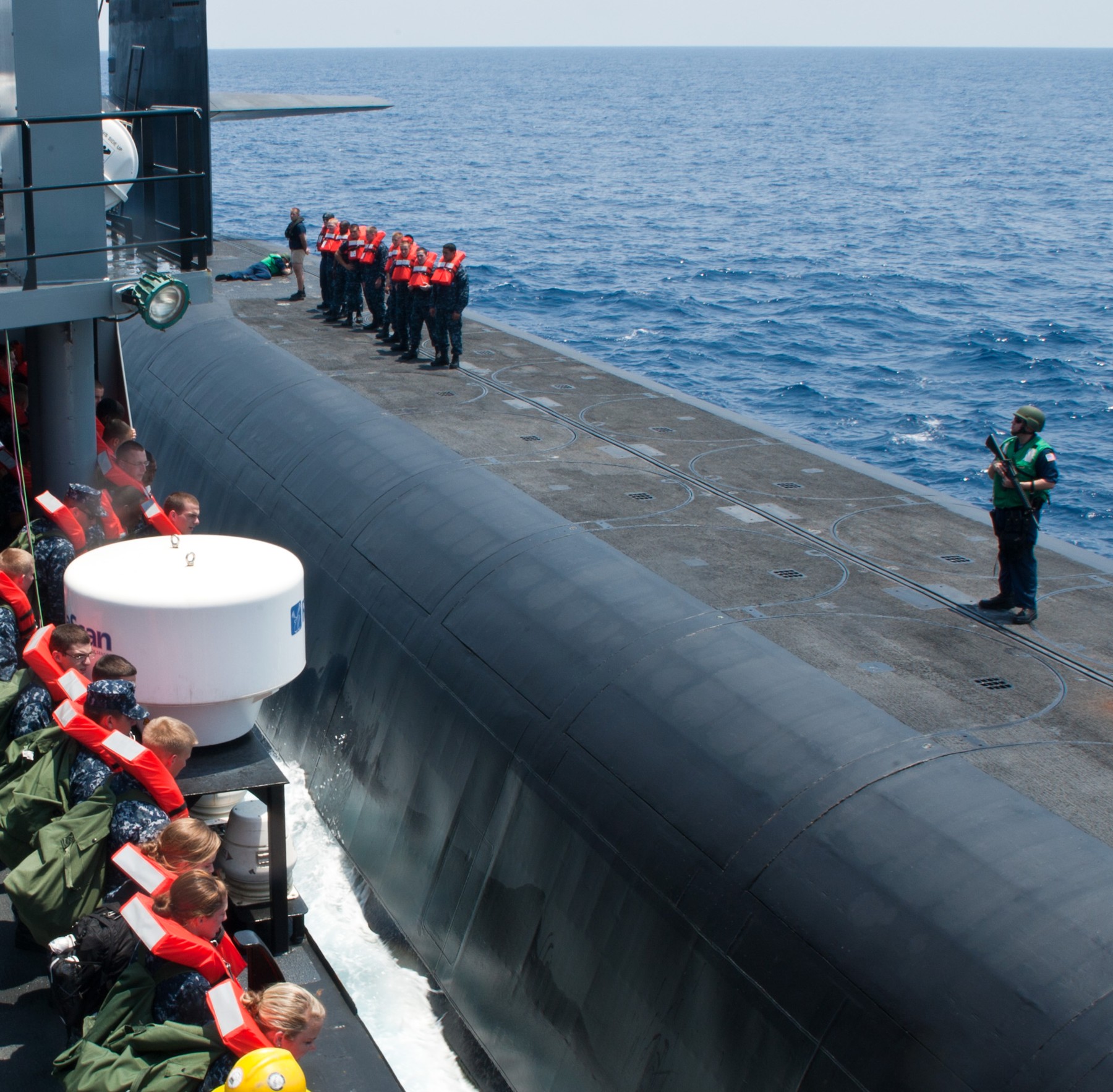 ssbn-740 uss rhode island ballistic missile submarine ohio class us navy 2011 15