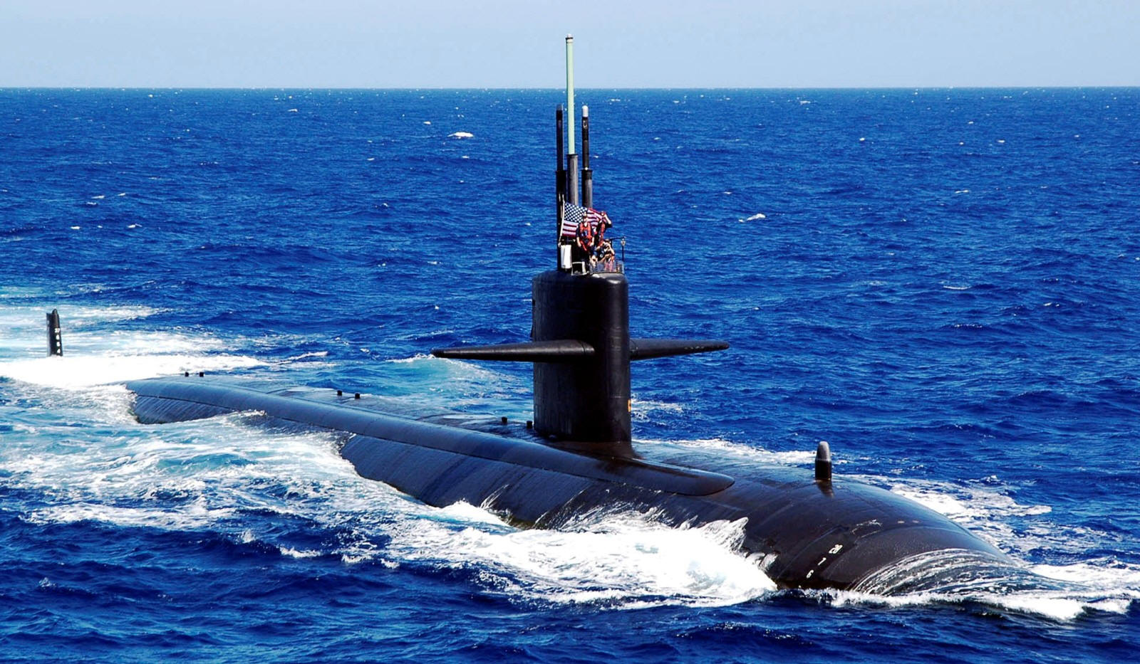 los angeles class attack submarine us navy ssn-688 improved