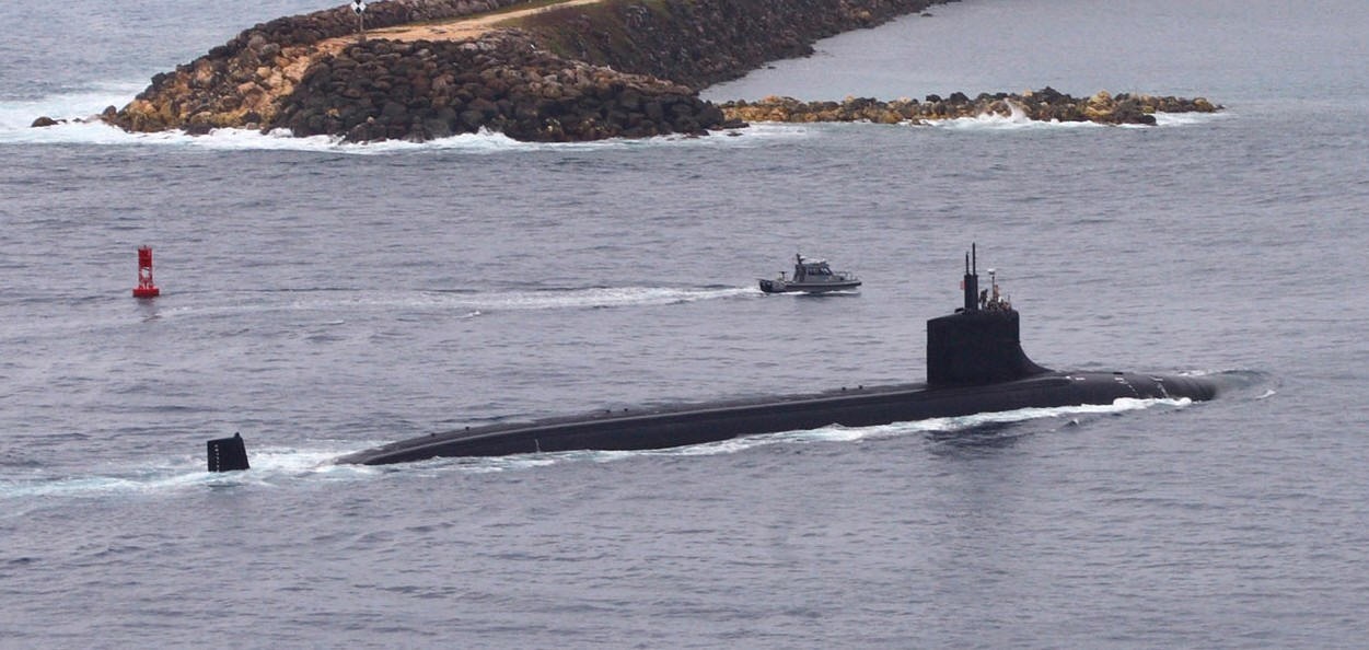 ssn-21 uss seawolf attack submarine us navy apra harbor guam 15