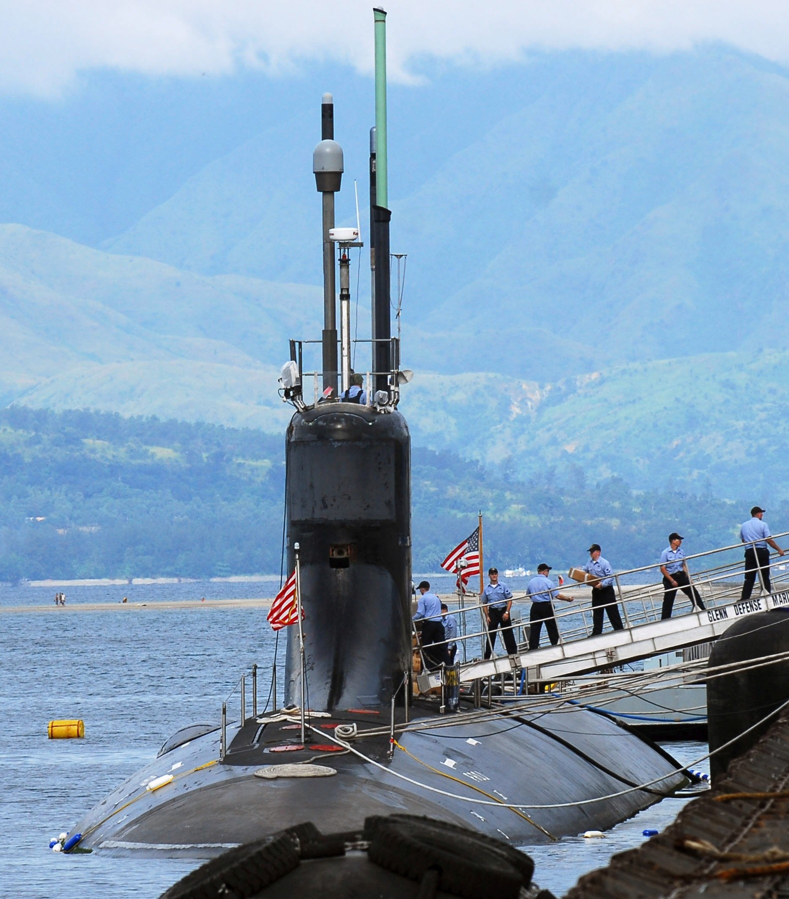 ssn-22 uss connecticut seawolf class attack submarine us navy subic bay philippines 02