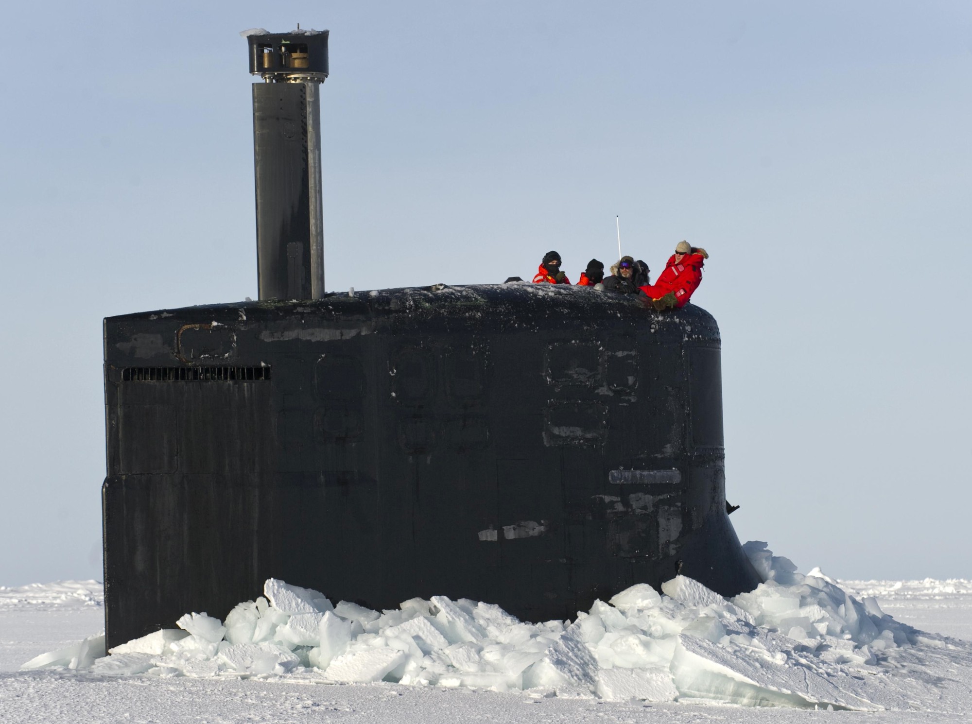 ssn-22 uss connecticut seawolf class attack submarine us navy exercise icex 11 arctic ocean prudhoe bay alaska 15