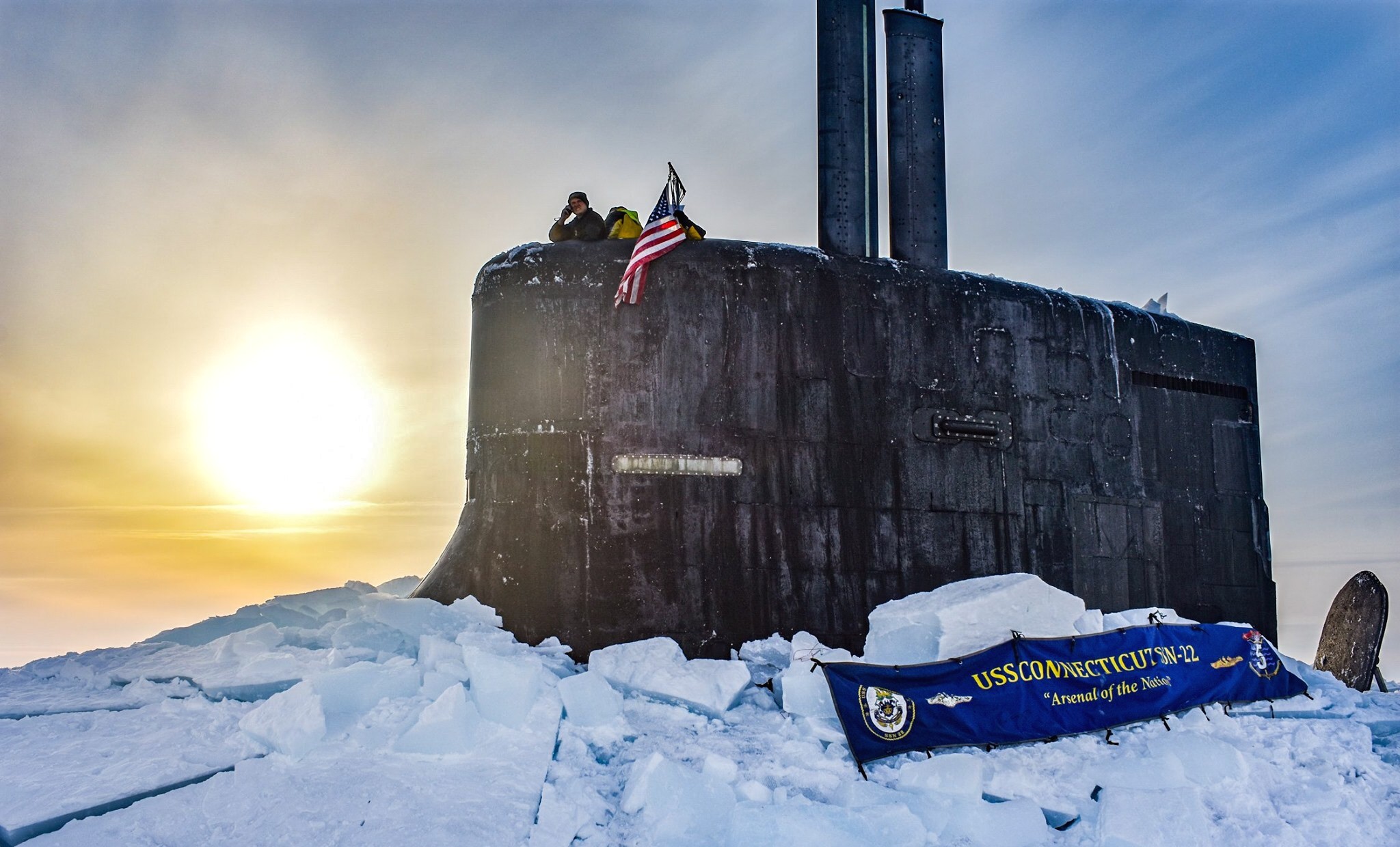 ssn-22 uss connecticut seawolf class attack submarine us navy exercise icex 20 arctic ocean 49 beaufort sea