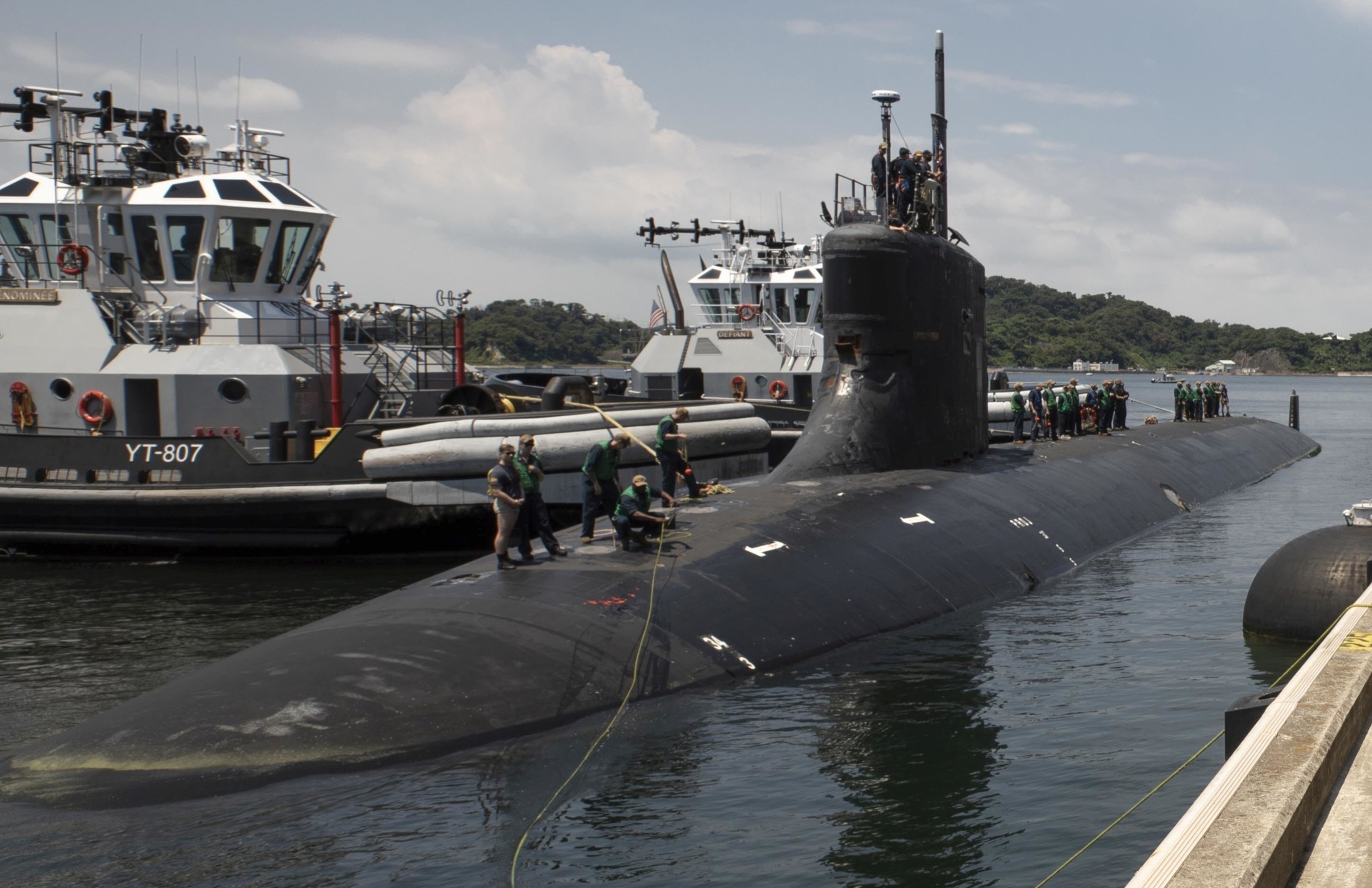 ssn-22 uss connecticut seawolf class attack submarine us navy 54 yokosuka japan