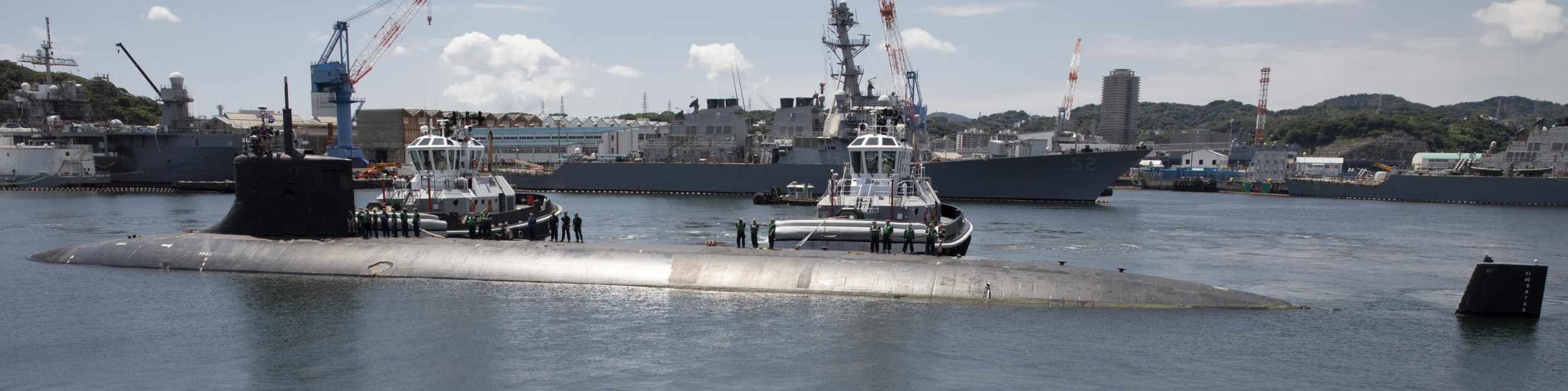 ssn-22 uss connecticut seawolf class attack submarine us navy 56 fleact yokosuka japan