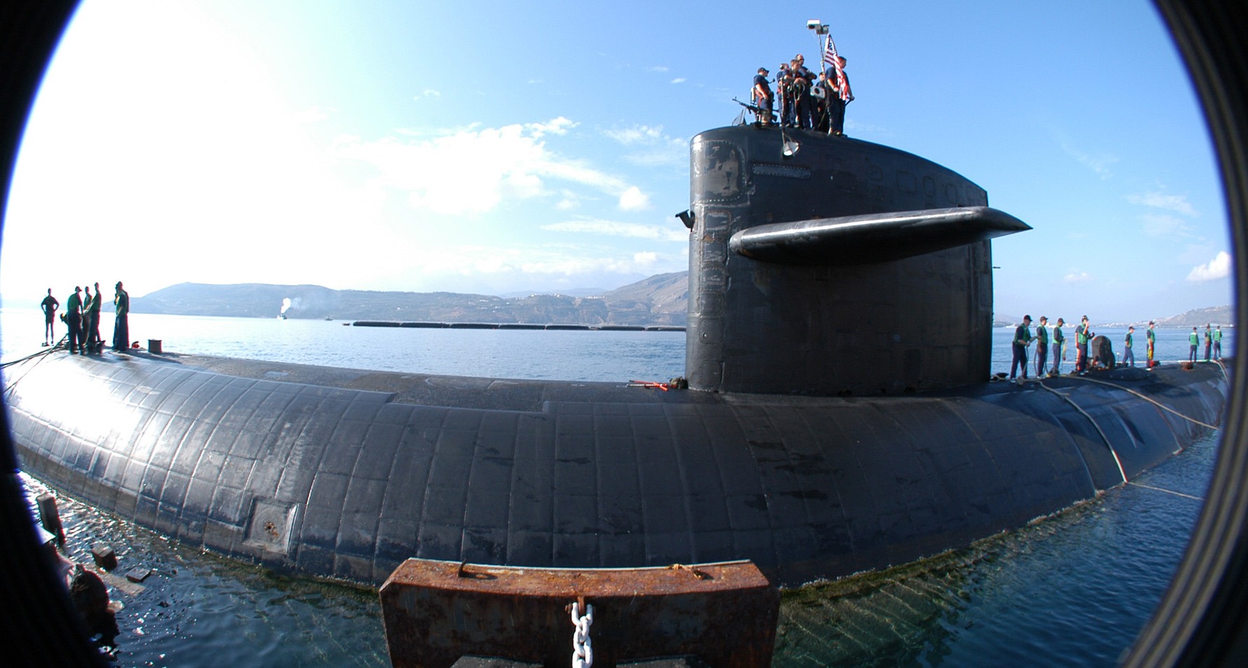 uss philadelphia ssn-690 los angeles class attack submarine us navy souda bay greece 13