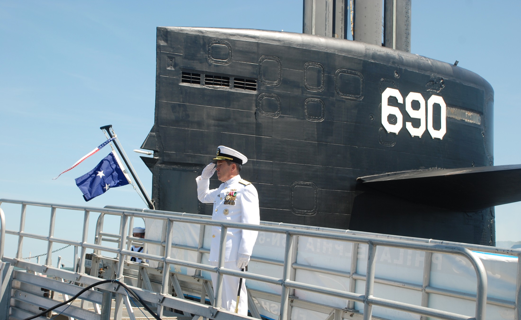 uss philadelphia ssn-690 los angeles class attack submarine decommissioning ceremony groton 2010
