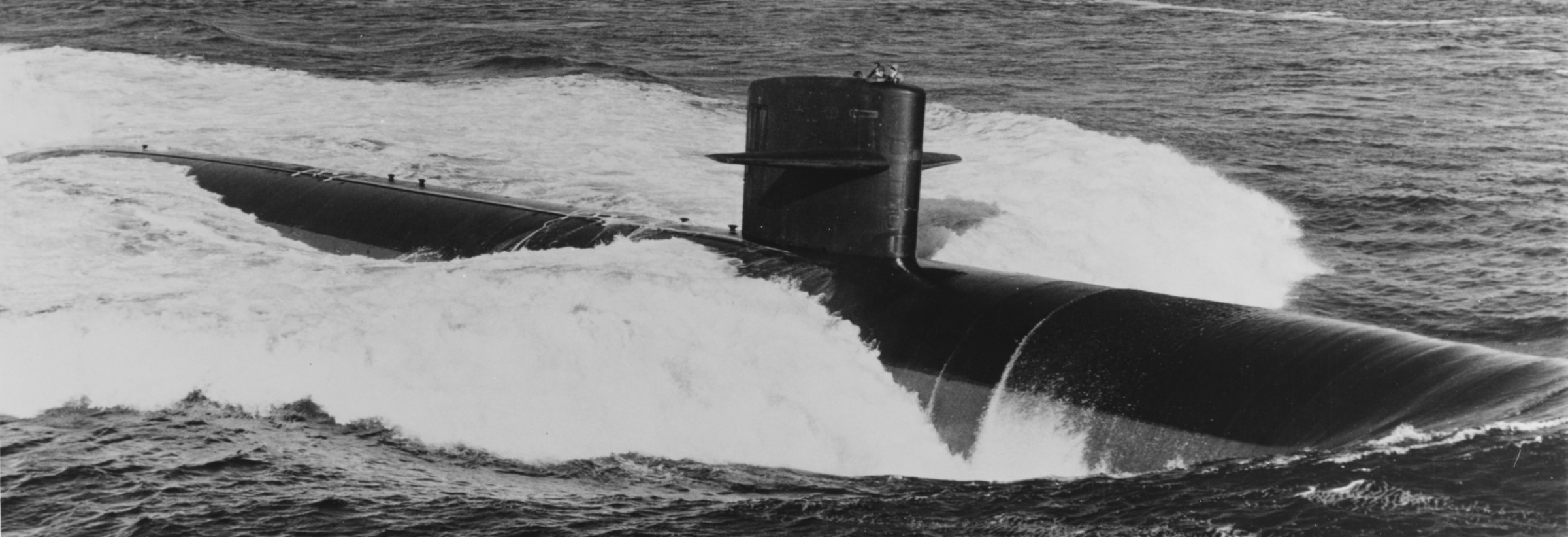 uss philadelphia ssn-690 los angeles class attack submarine us navy sea trials 1977 30