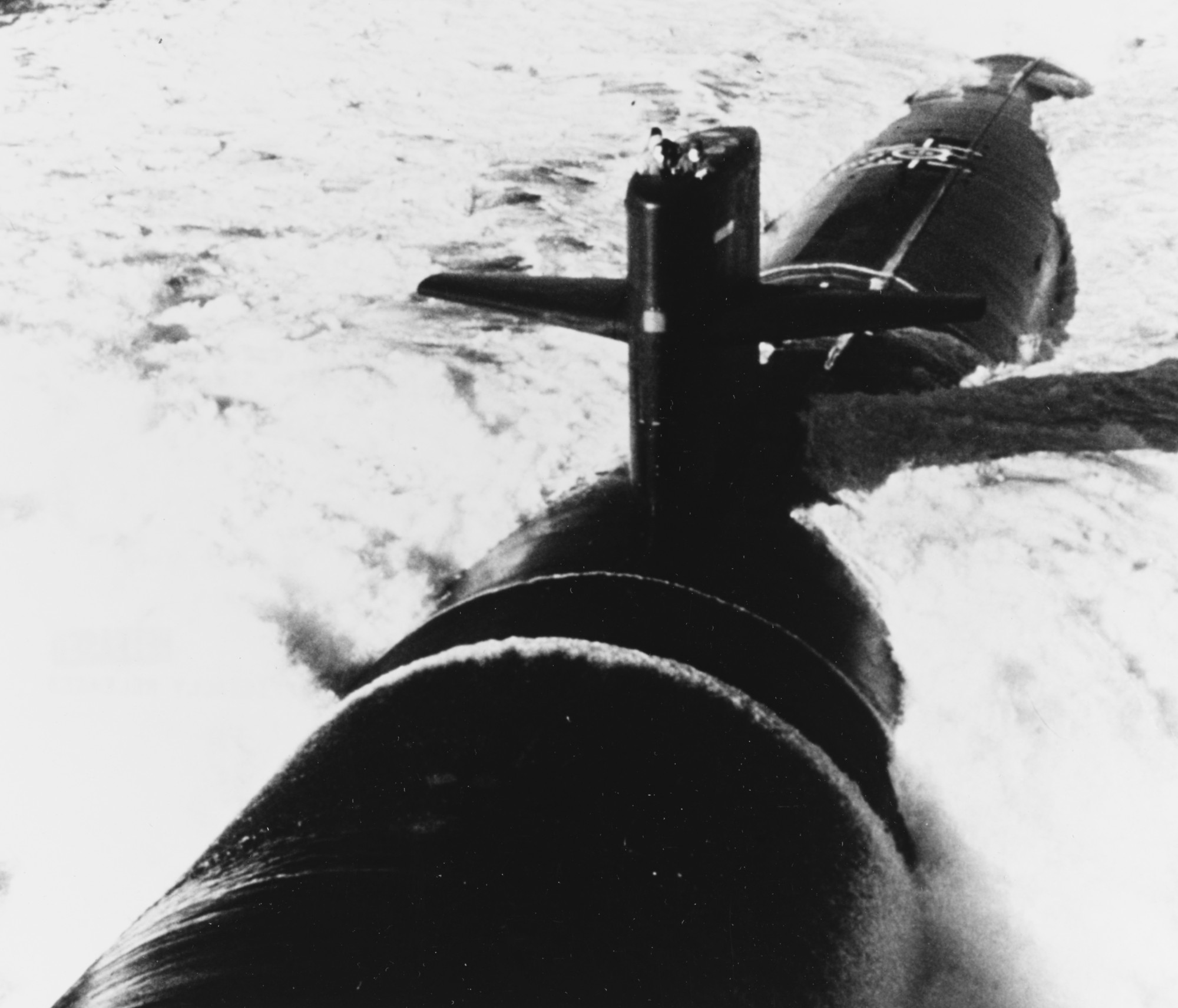 uss philadelphia ssn-690 los angeles class attack submarine us navy 1977 31