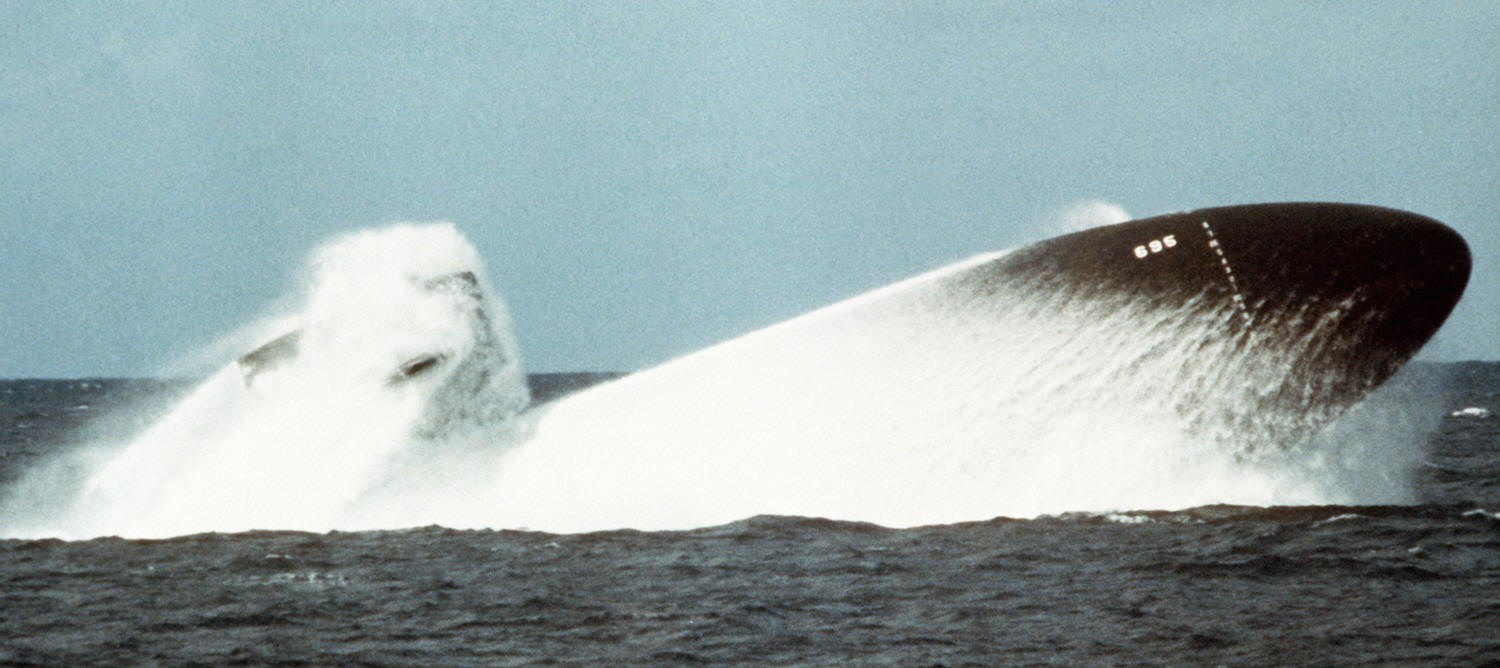 ssn-695 uss birmingham emergency surfacing