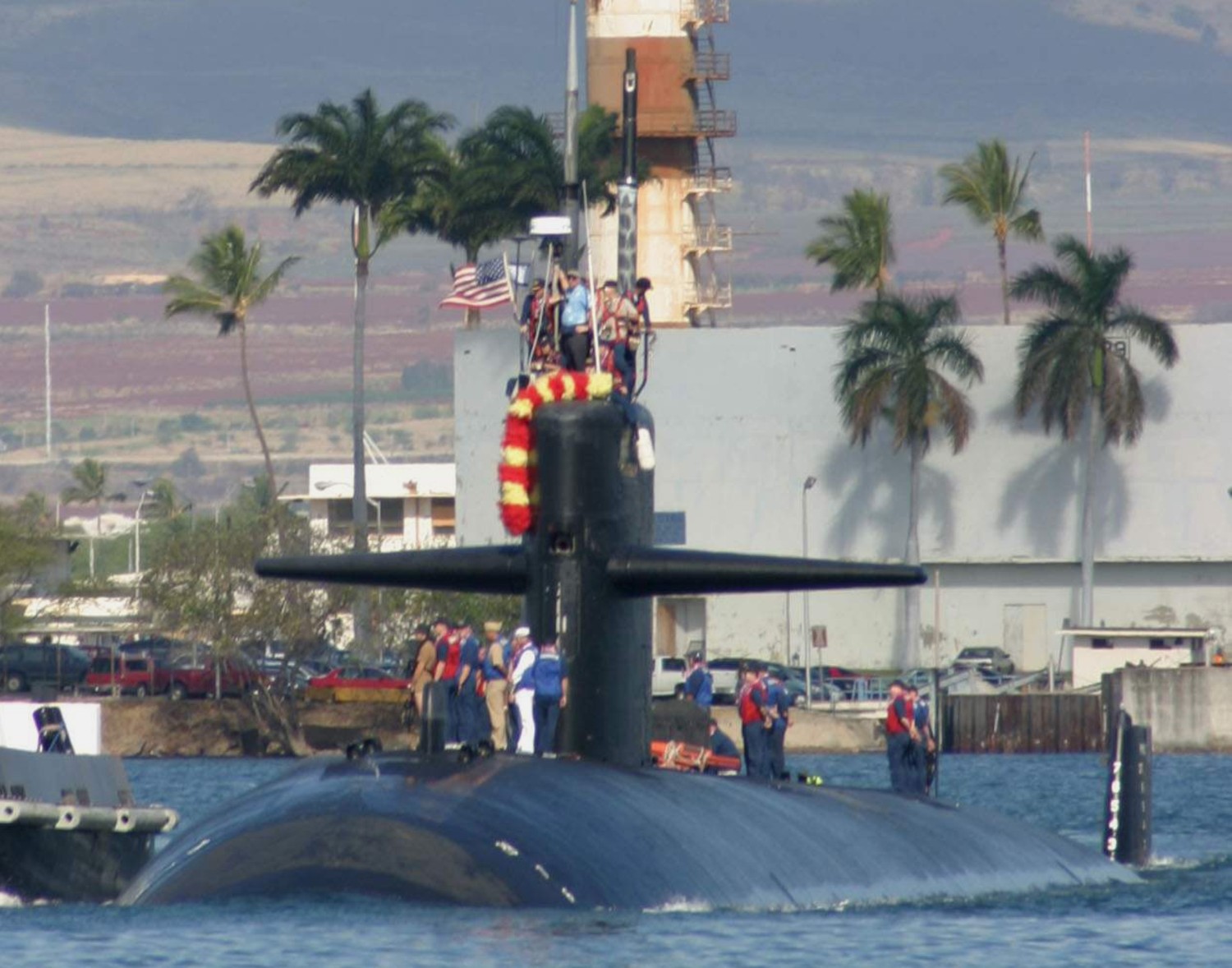 uss bremerton ssn-698 los angeles class attack submarine us navy 2003 05