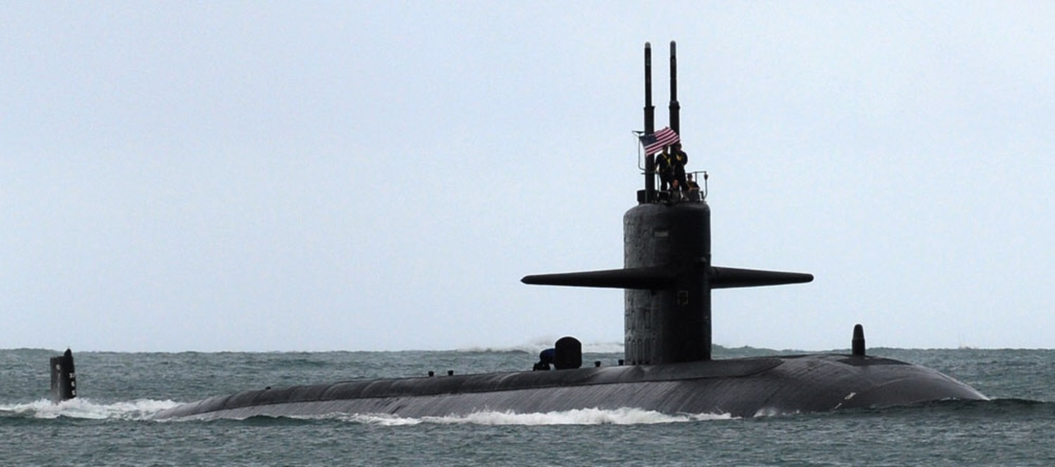 uss bremerton ssn-698 los angeles class attack submarine us navy 2010 13
