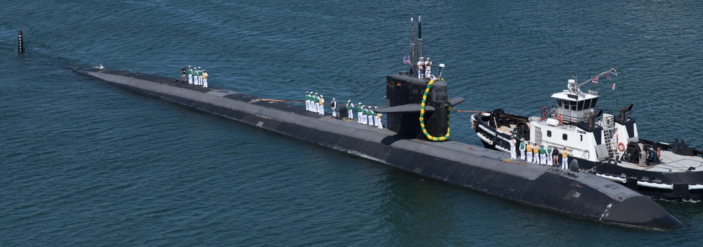 uss bremerton ssn-698 los angeles class attack submarine general dynamics electric boat groton 40x