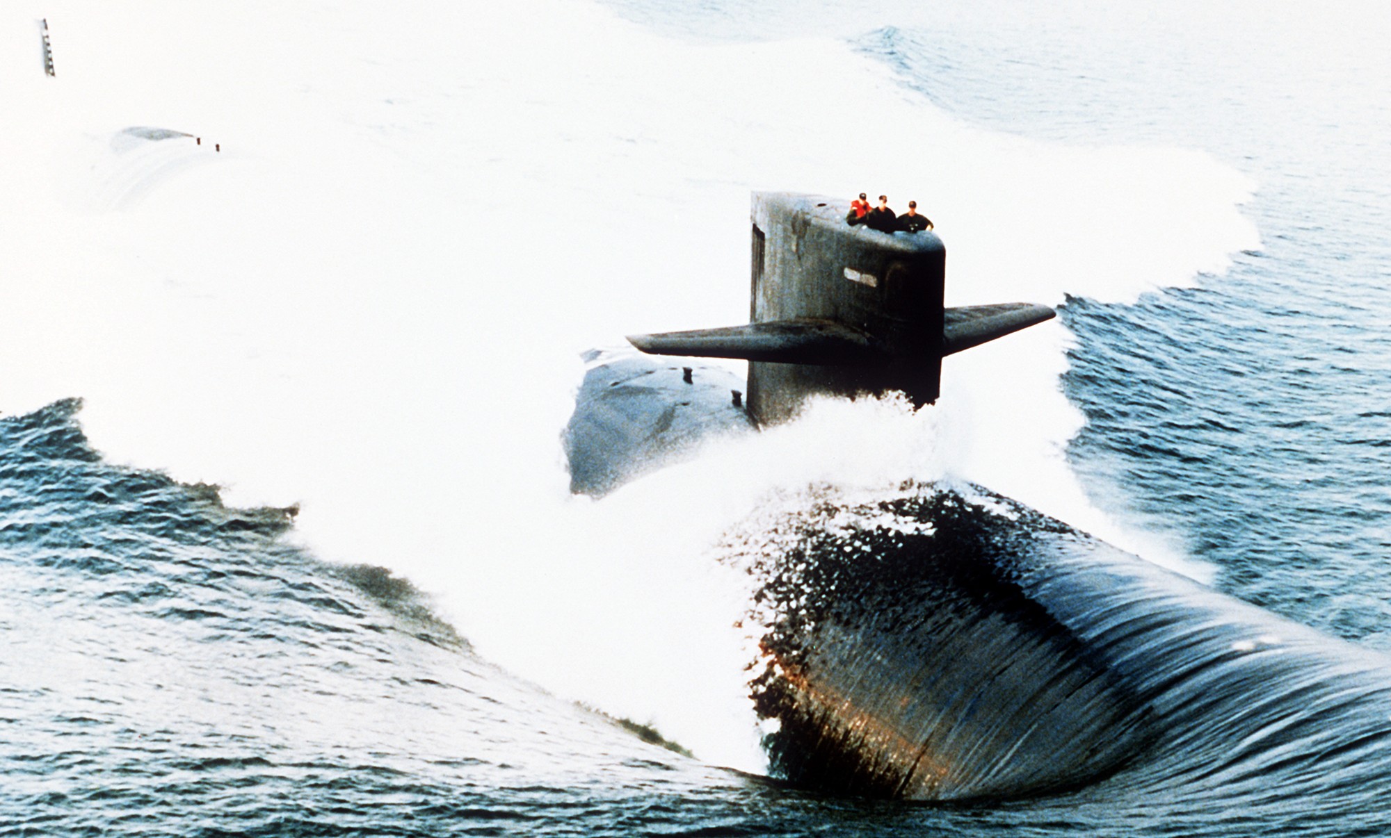 uss bremerton ssn-698 los angeles class attack submarine us navy 1991
