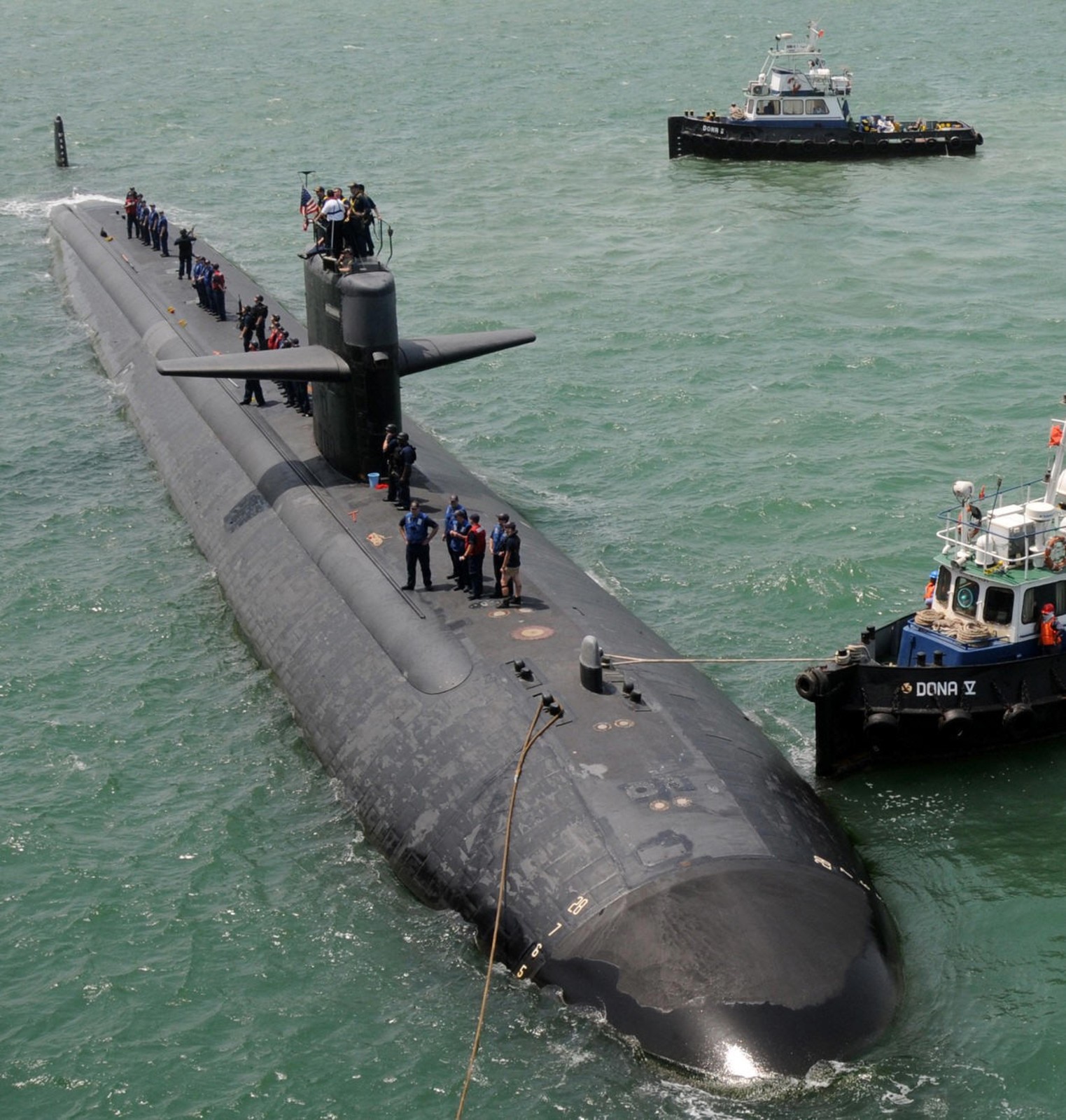uss bremerton ssn-698 los angeles class attack submarine us naval support activity bahrain 2011 71