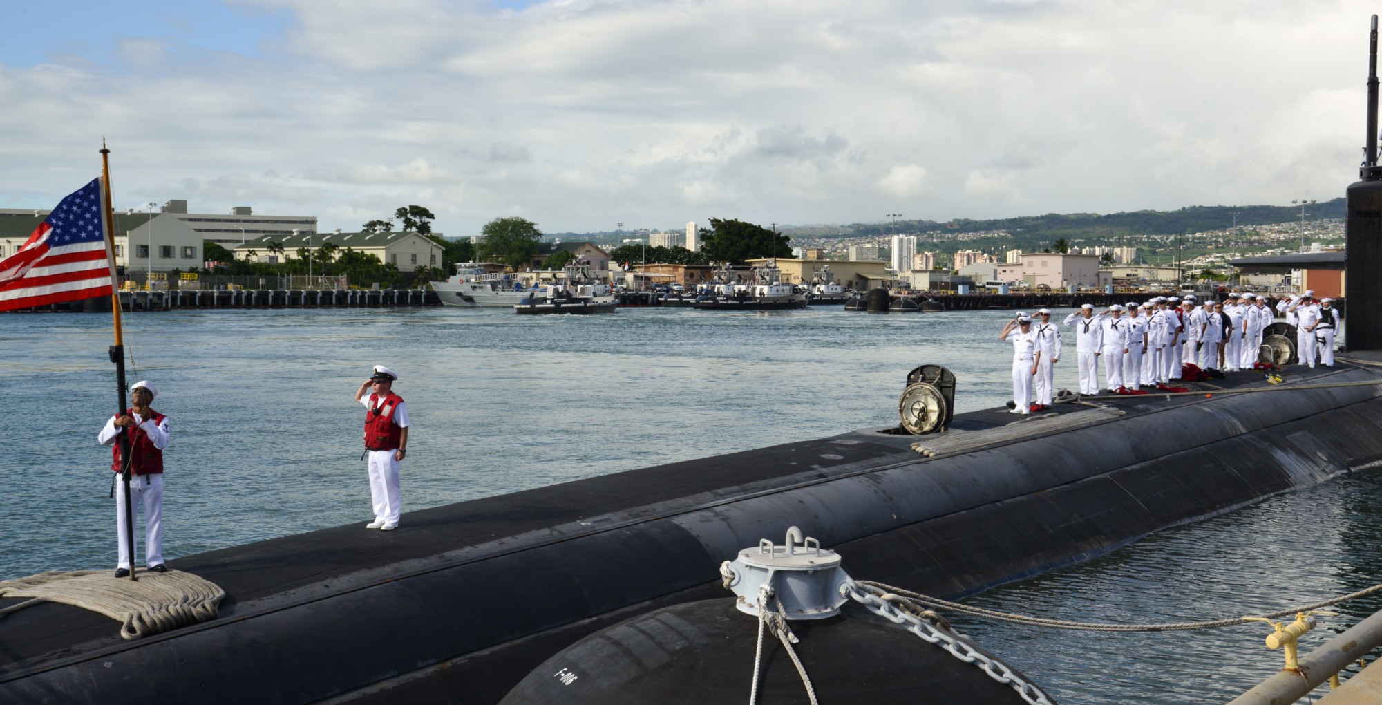 uss jacksonville ssn-699 los angeles class attack submarine returning pearl harbor hickam hawaii 2015 18