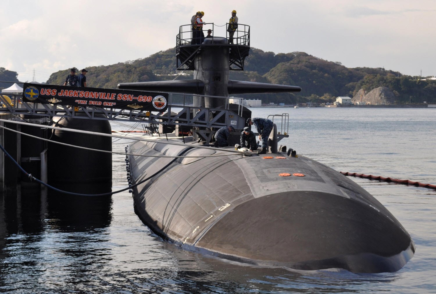 uss jacksonville ssn-699 los angeles class attack submarine fleet activities yokosuka japan 2012