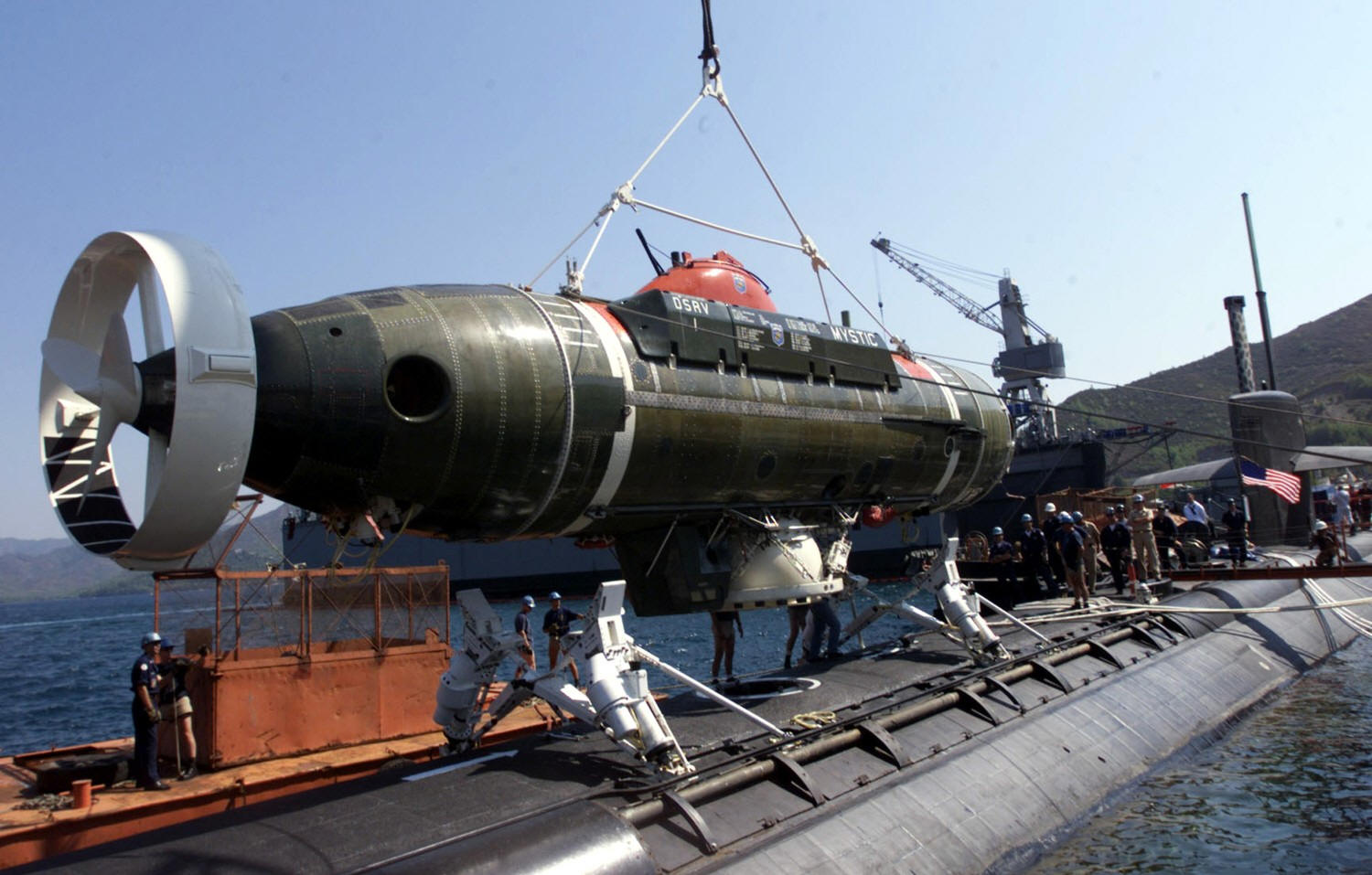 dsrv-1 mystic deep submergence rescue vehicle uss dallas ssn-700
