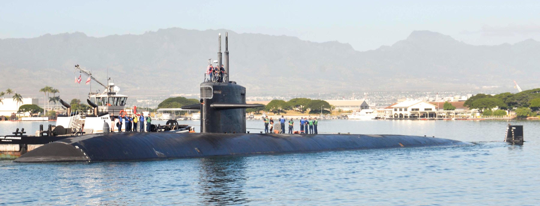 ssn-713 uss houston pearl harbor hawaii