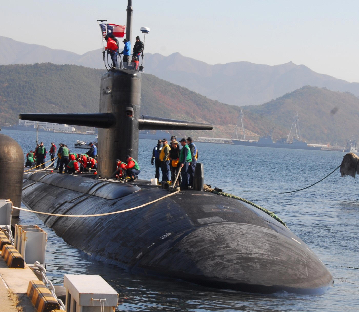 ssn-713 uss houston chinhae korea