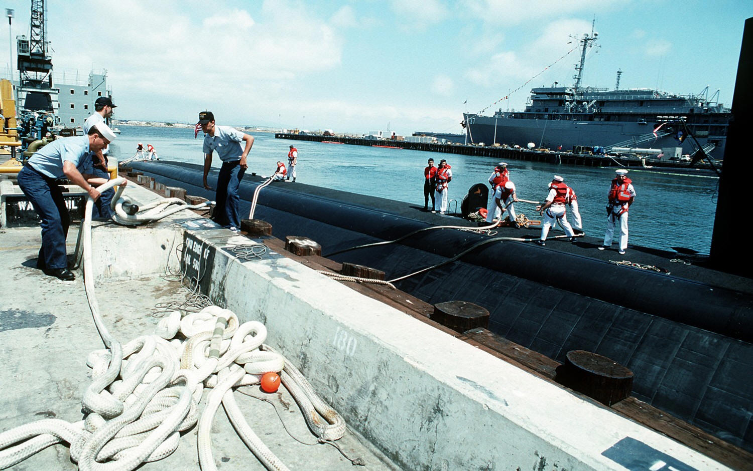 ssn-754 uss topeka point loma naval base 1991 desert storm