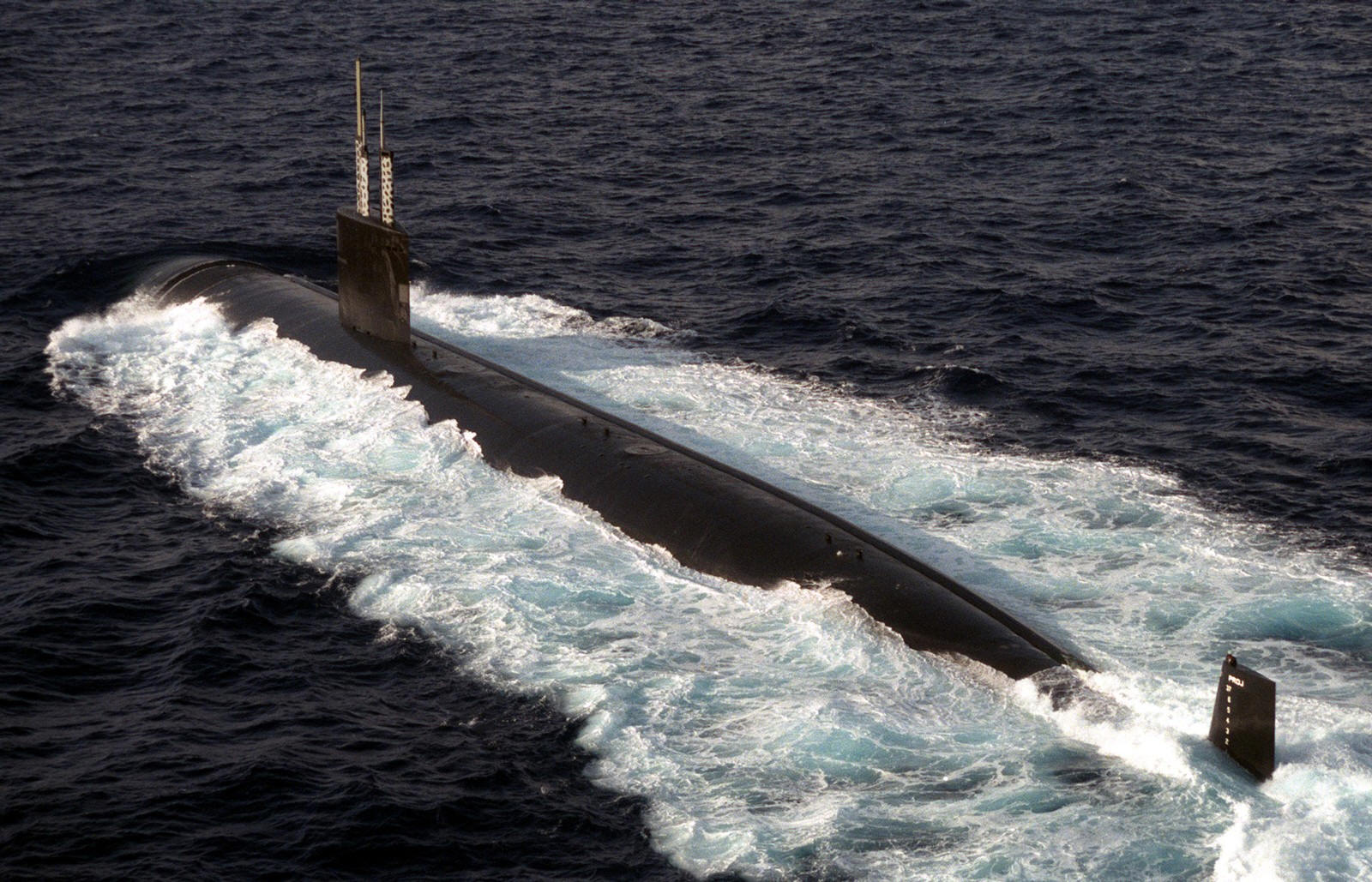 ssn-757 uss alexandria los angeles class attack submarine us navy