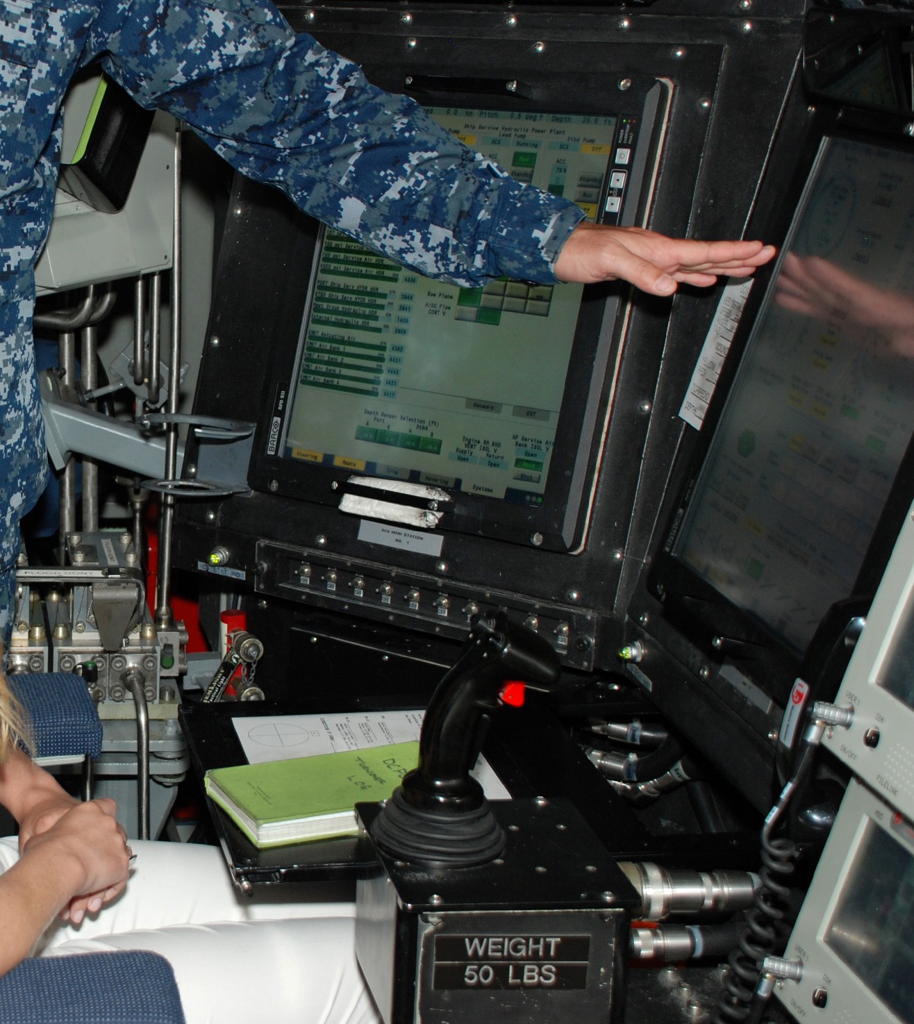 ssn-774 uss virginia attack submarine navy 2012 12 control console