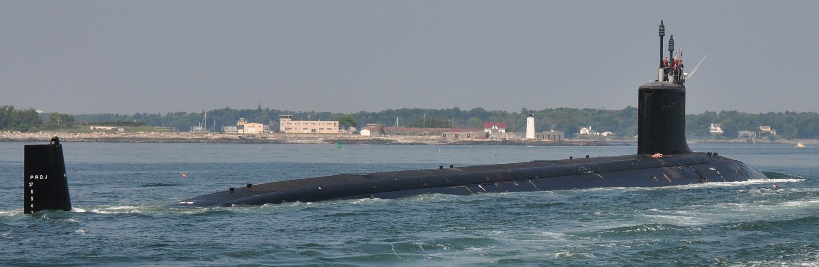 ssn-774 uss virginia attack submarine navy 2010 13 portsmouth naval shipyard kittery maine