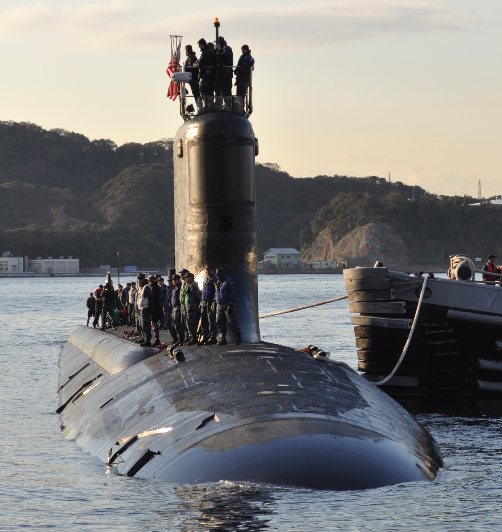 ssn-775 uss texas virginia class attack submarine navy 2011 19 yokosuka japan