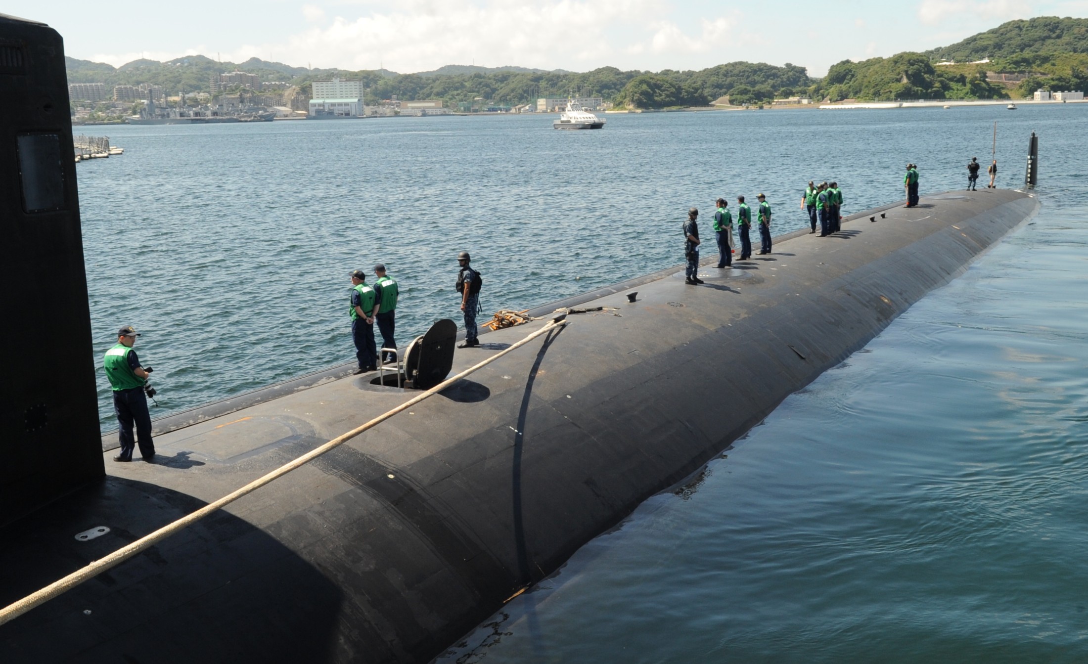 ssn-776 uss hawaii virginia class attack submarine us navy 2010 25