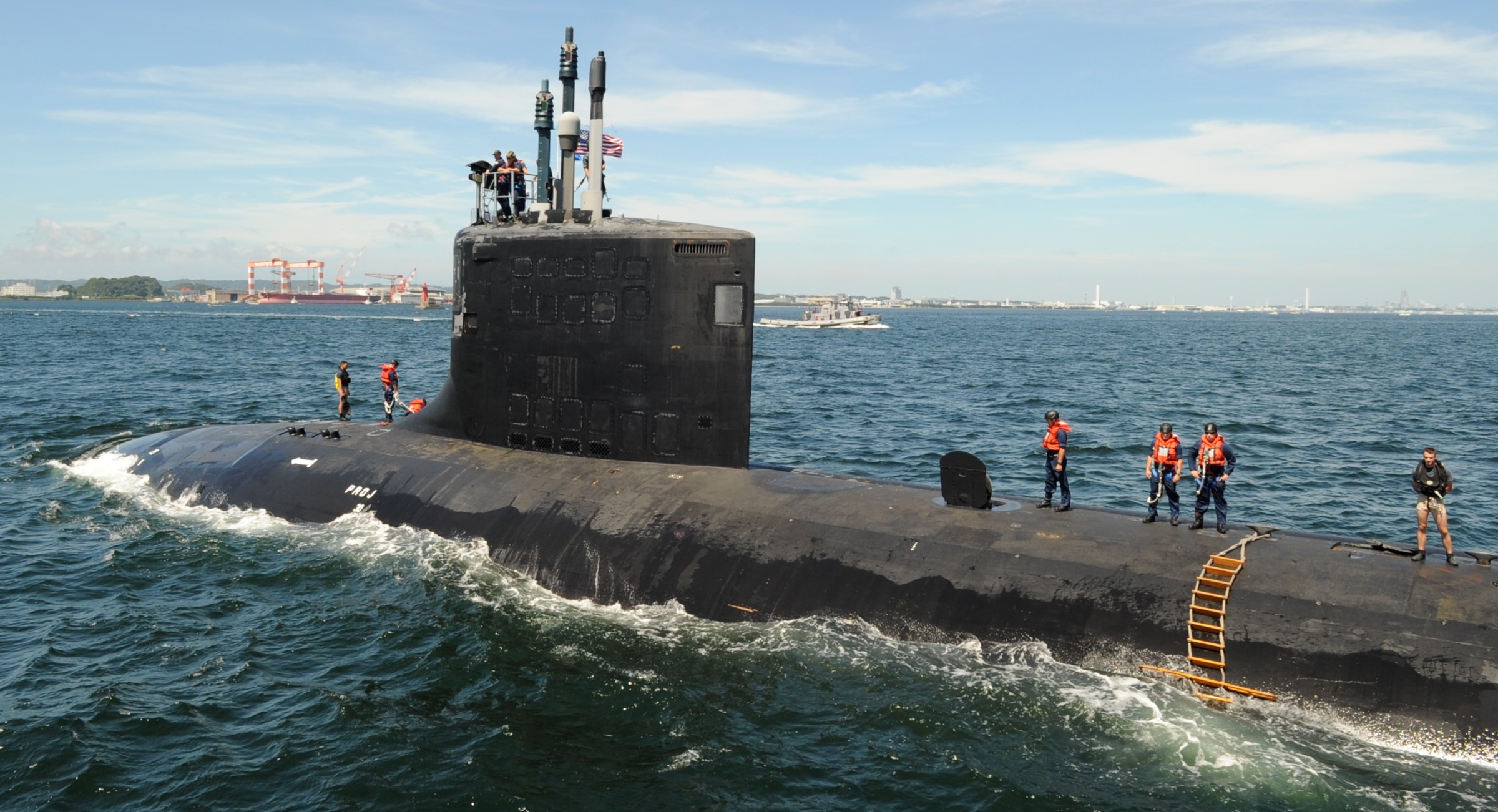 ssn-776 uss hawaii virginia class attack submarine us navy 2010 26