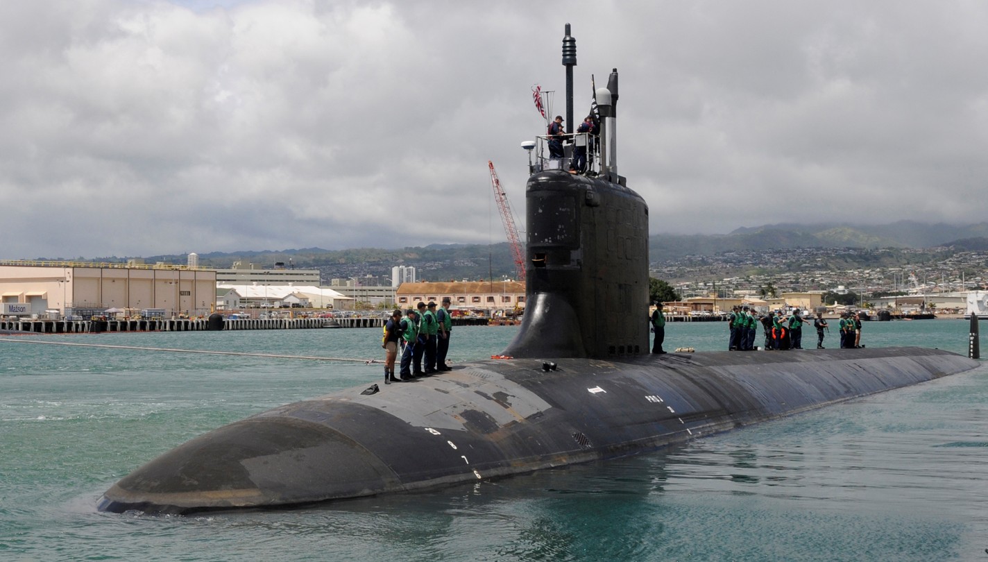 ssn-776 uss hawaii virginia class attack submarine us navy 2010 27 joint base pearl harbor hickam hawaii