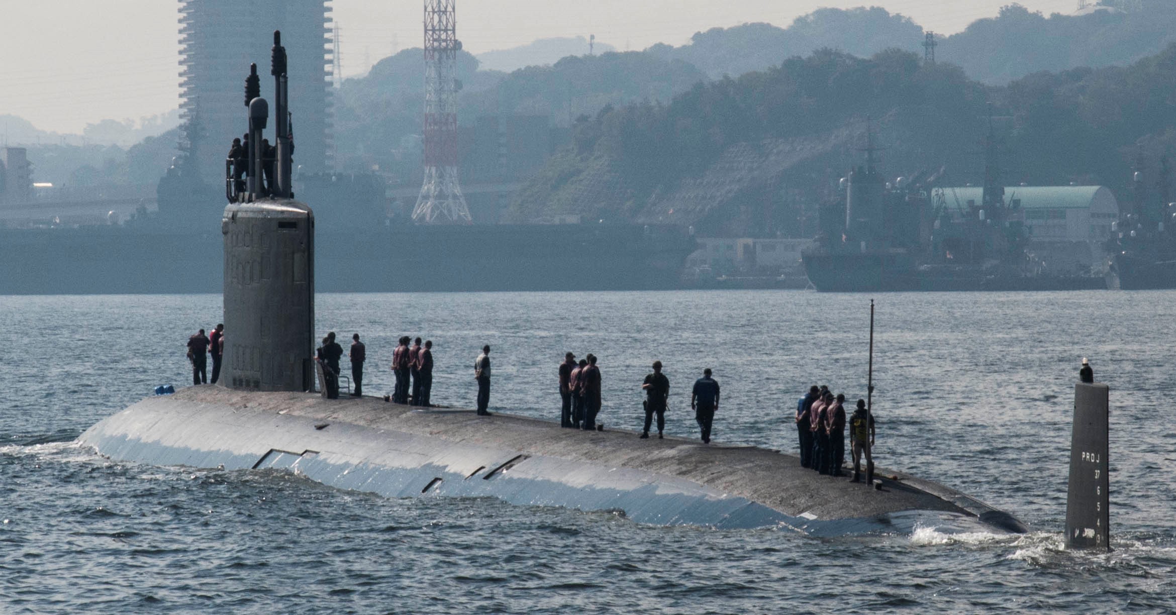 ssn-777 uss north carolina virginia class attack submarine us navy 2015 03 yokosuka japan