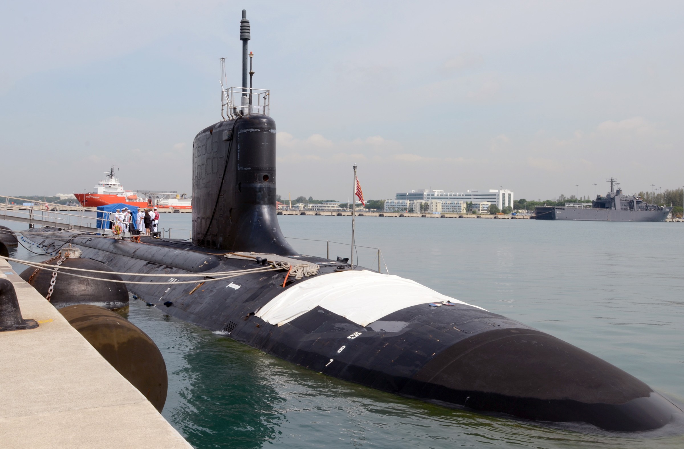 ssn-777 uss north carolina virginia class attack submarine us navy 2014 08 singapore