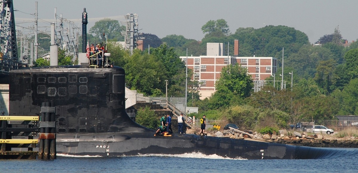ssn-778 uss new hampshire virginia class attack submarine us navy 30 groton