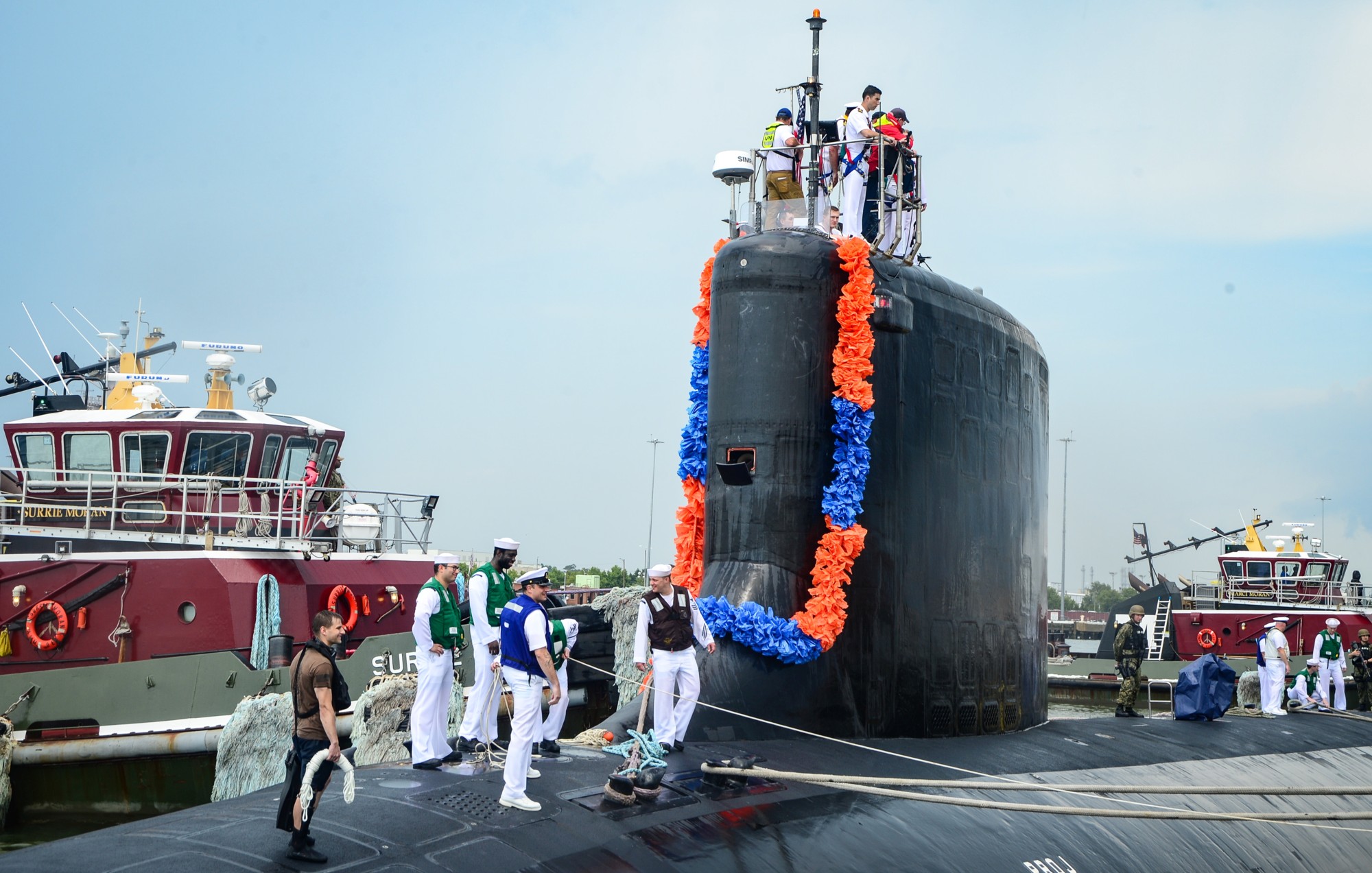 ssn-778 uss new hampshire virginia class attack submarine us navy 34 naval station norfolk virginia