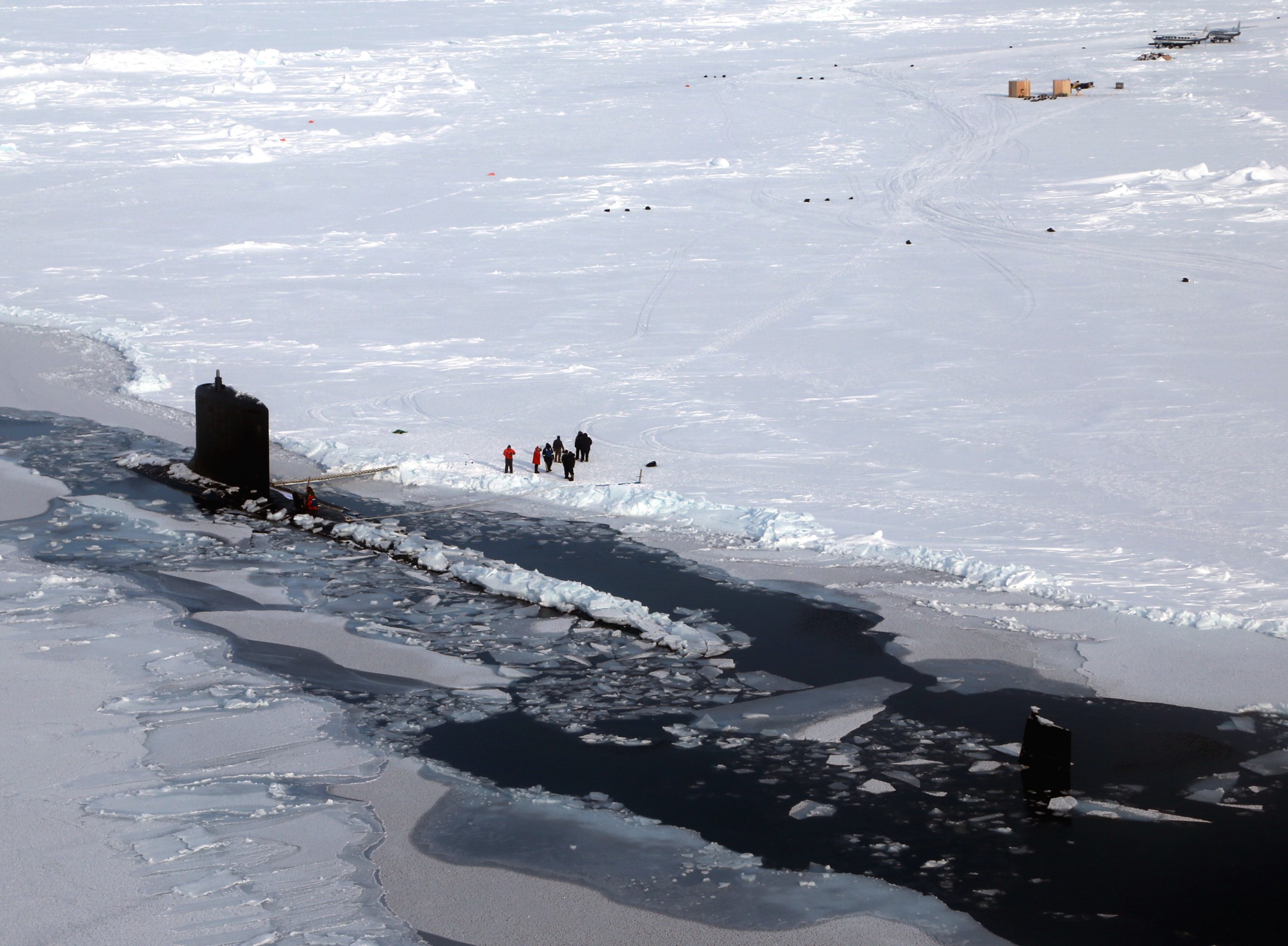 ssn-779 uss new mexico virginia class attack submarine us navy 09 ice camp nautilus exercise arctic ocean