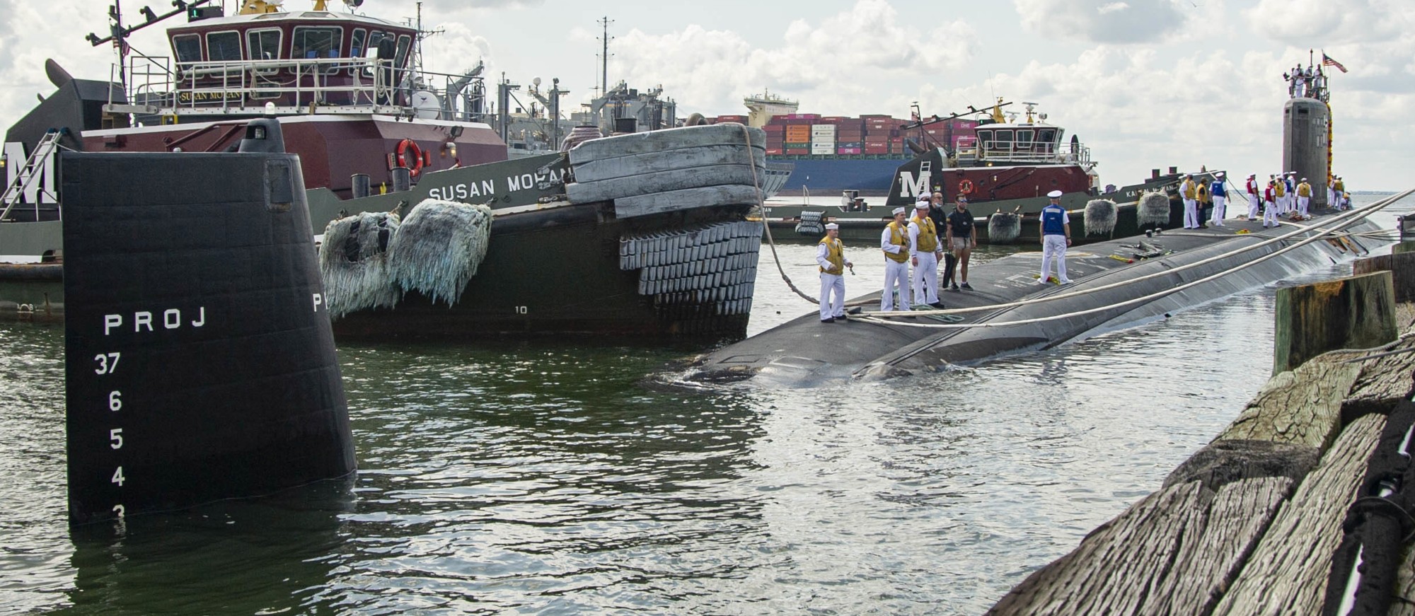 ssn-779 uss new mexico virginia class attack submarine us navy 57 naval station norfolk virginia