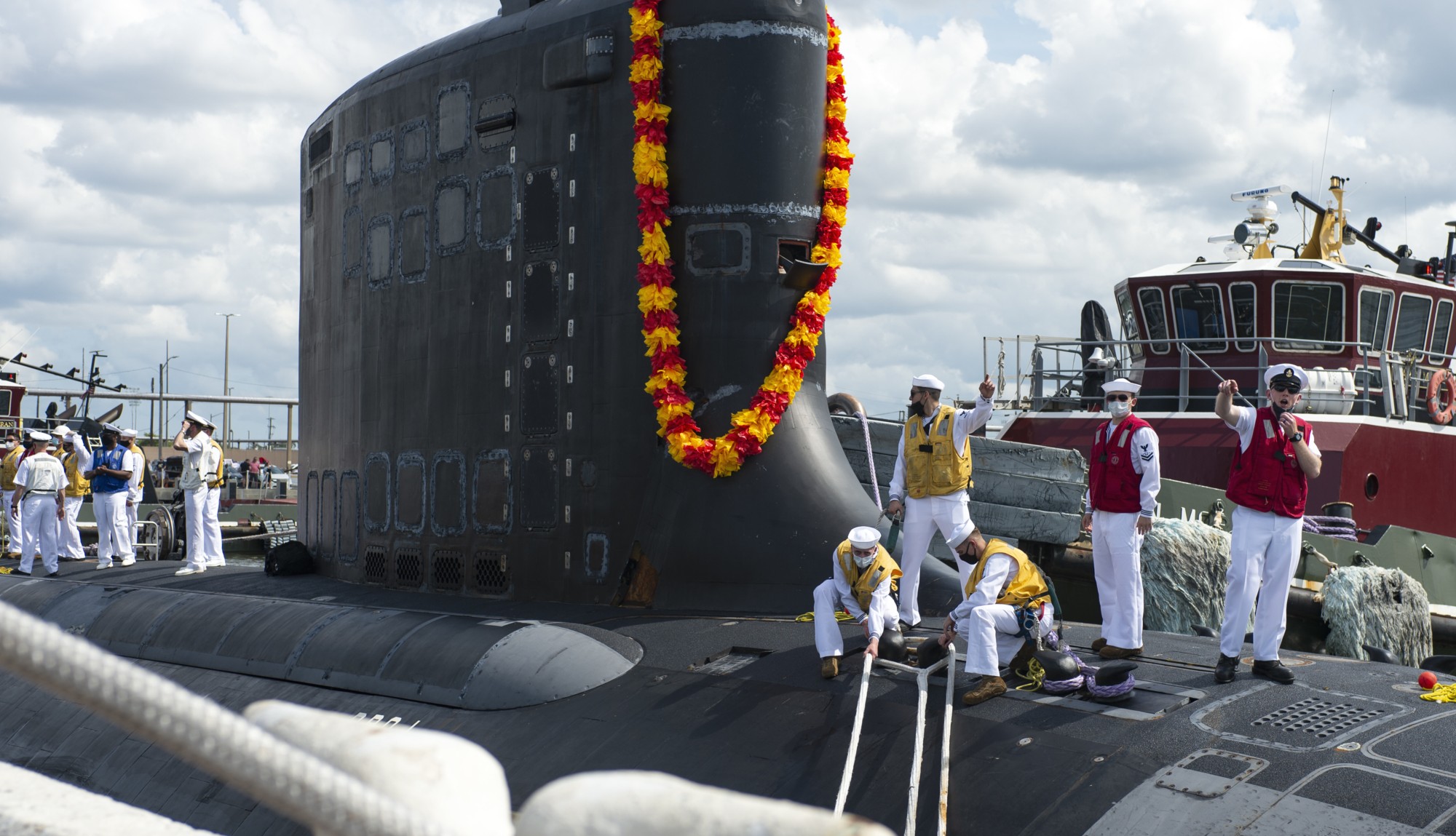 ssn-779 uss new mexico virginia class attack submarine us navy 62 returning norfolk virginia
