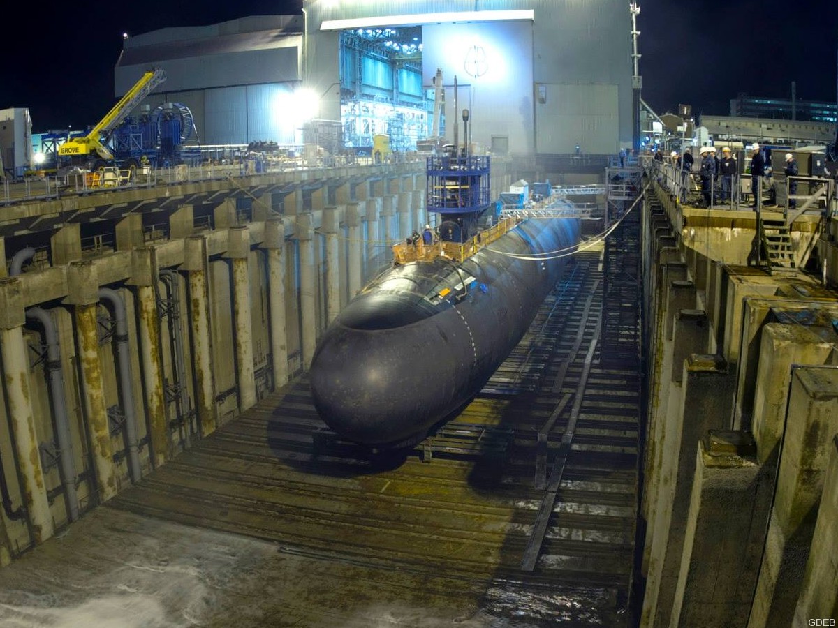 ssn-784 uss north dakota virginia class attack submarine us navy 35 launching floating off