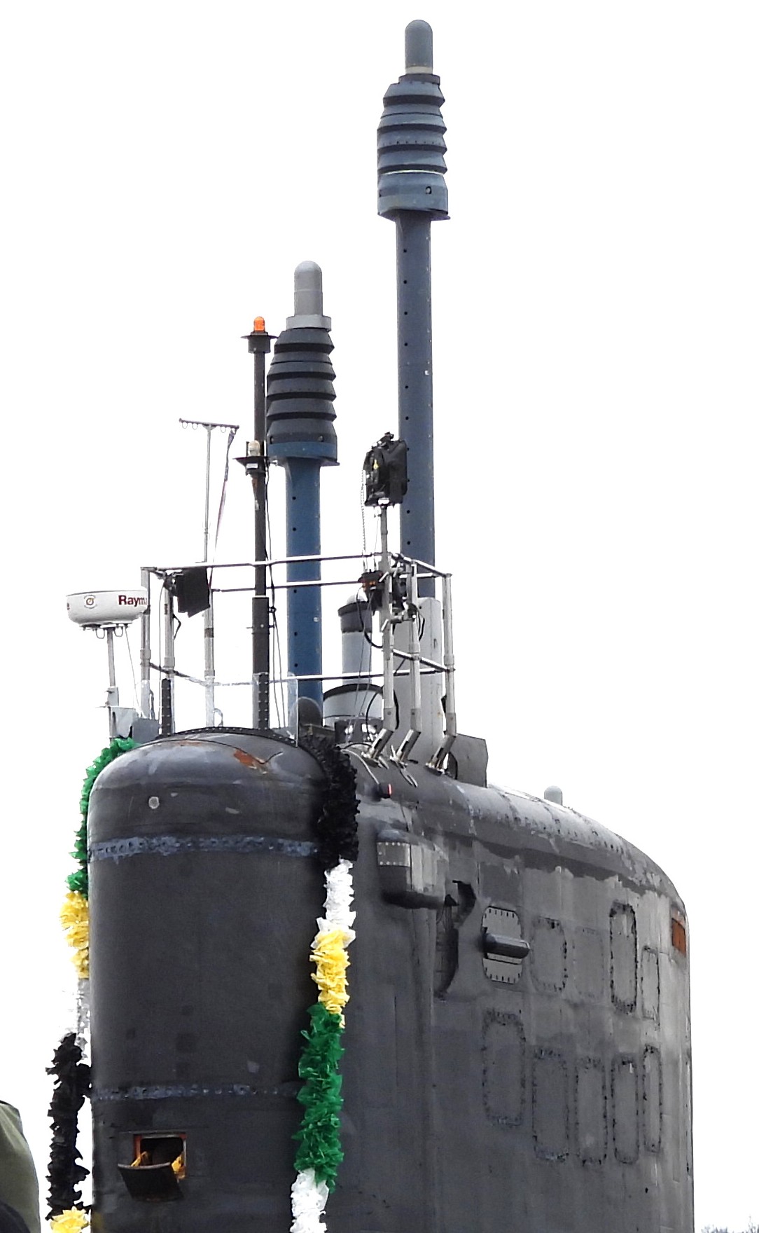 ssn-784 uss north dakota virginia class attack submarine us navy 38 photonic mast